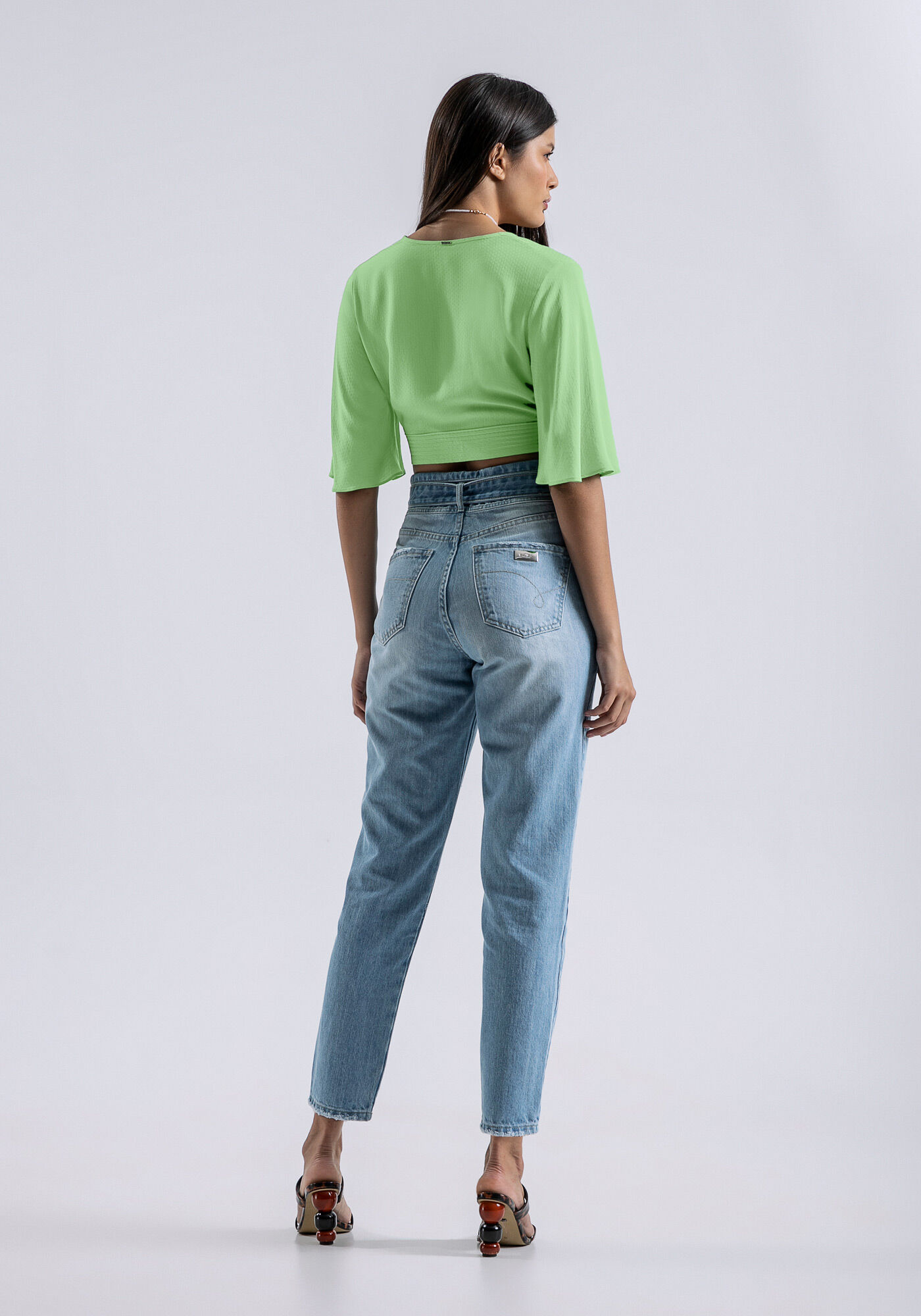 Blusa Cropped com Detalhe Bot&otilde;es, , large.