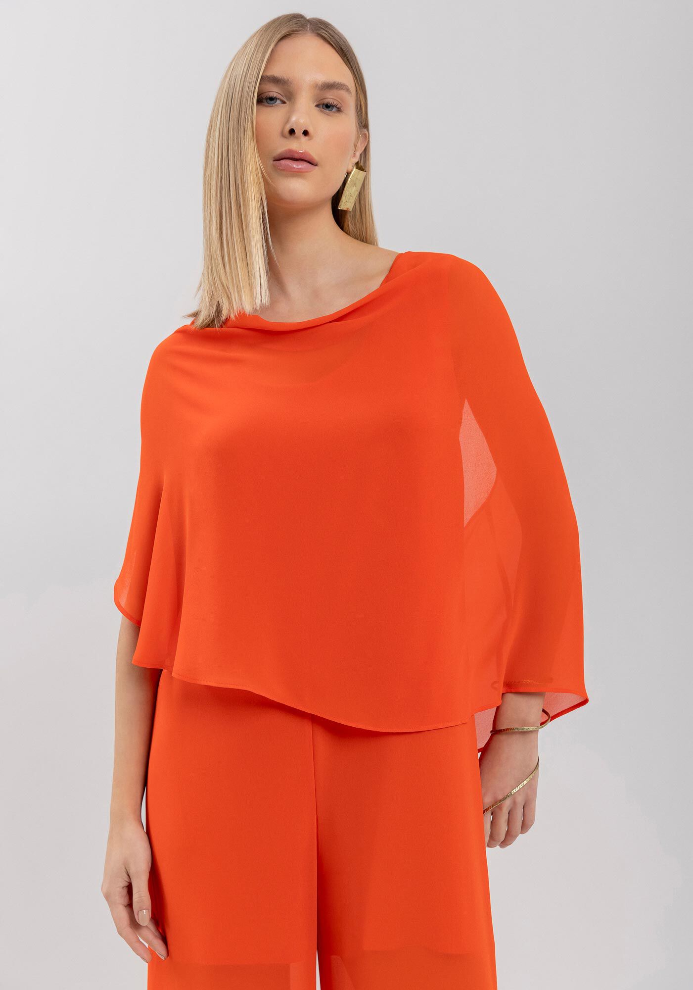 Macac&atilde;o Longo Com Sobreposi&ccedil;&atilde;o Em Crepe Com Toque De Seda, , large.