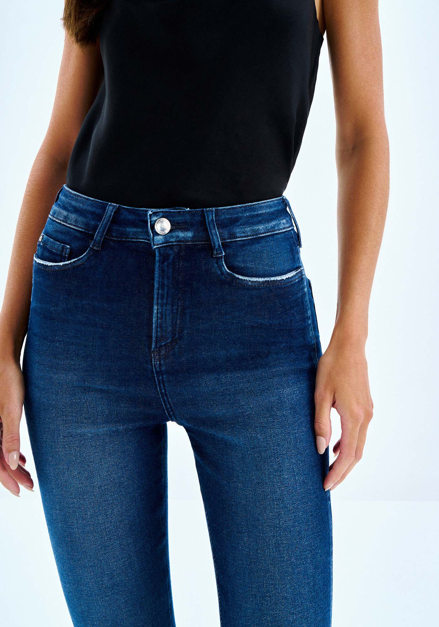 Cal&ccedil;a Jeans Skinny com Cintura alta, , large.