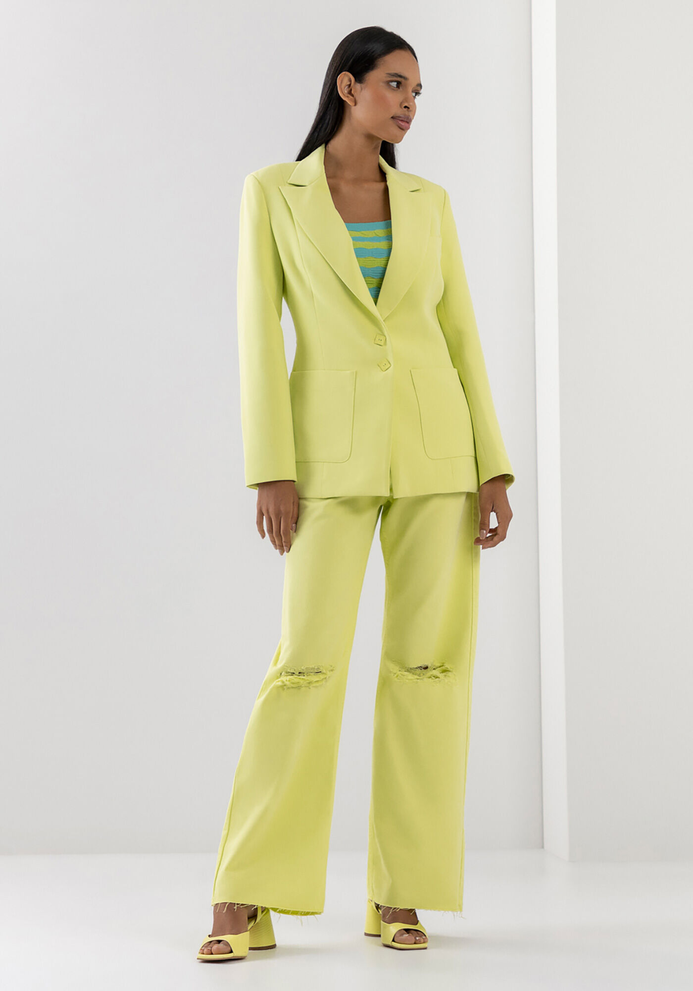 Blazer Alongado em Tecido Plano com Bolsos, , large.