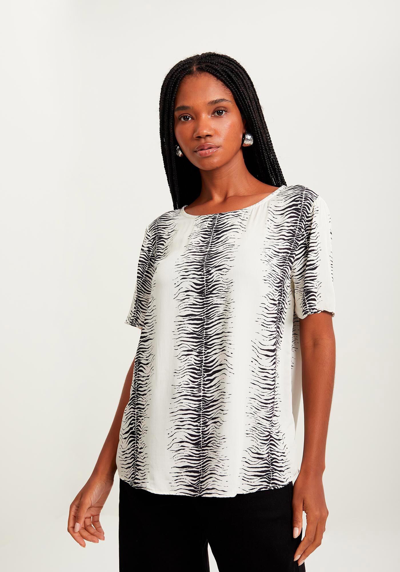 Blusa Estampada De Manga Curta Em Viscose Respons&aacute;vel, , large.