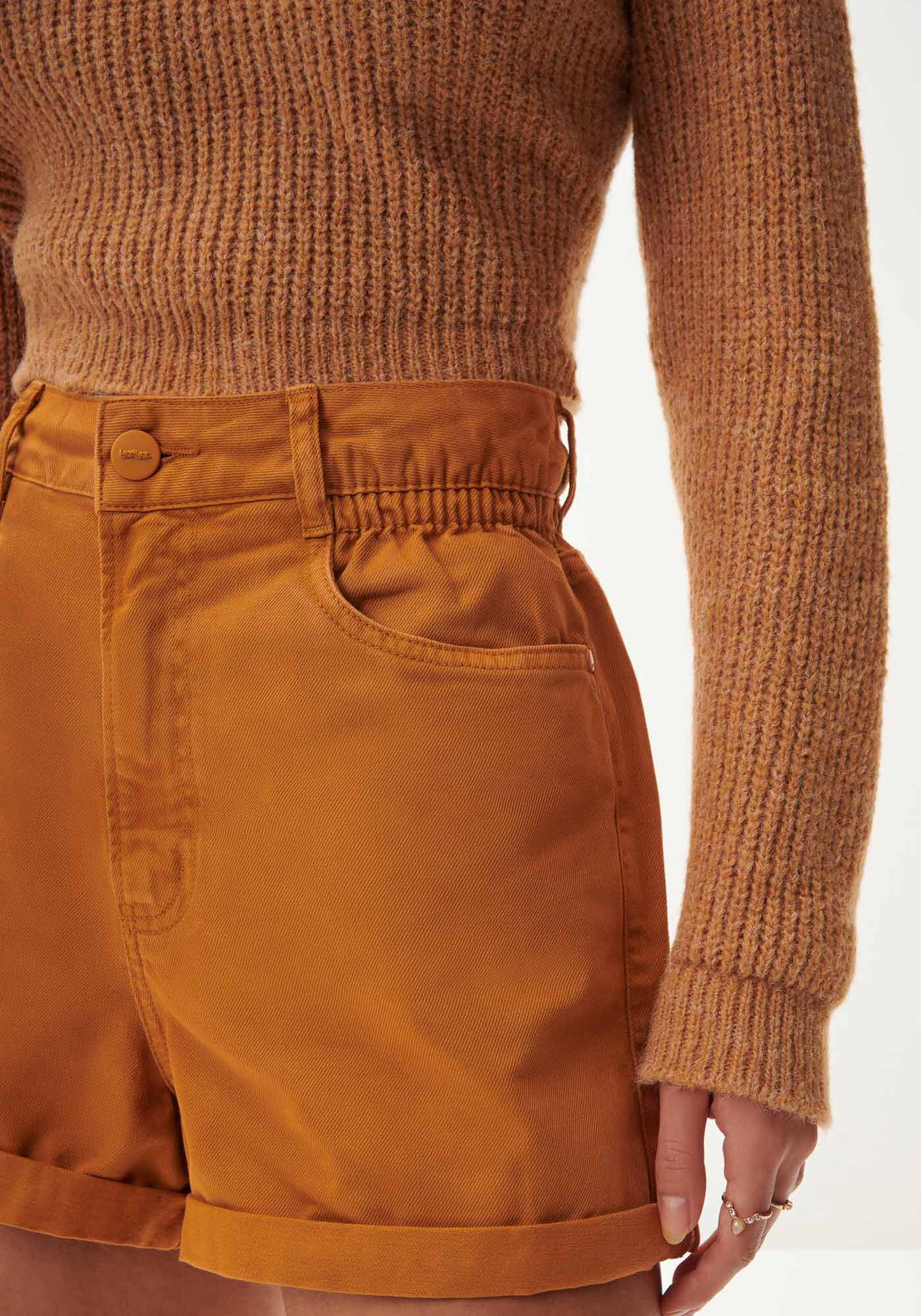 Shorts Sarja Mom com C&oacute;s Clochard, , large.