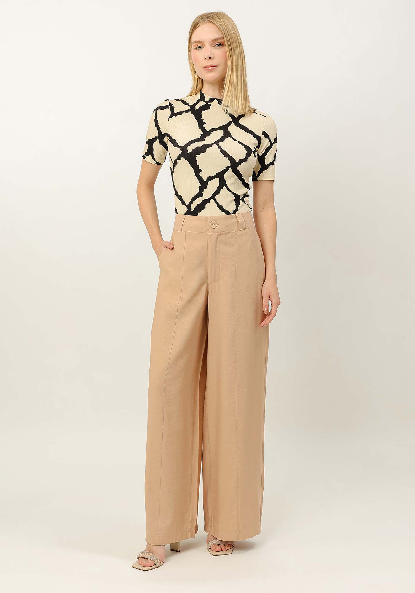 Cal&ccedil;a Reta Alfaiataria Ampla com Cintura M&eacute;dia, , large.