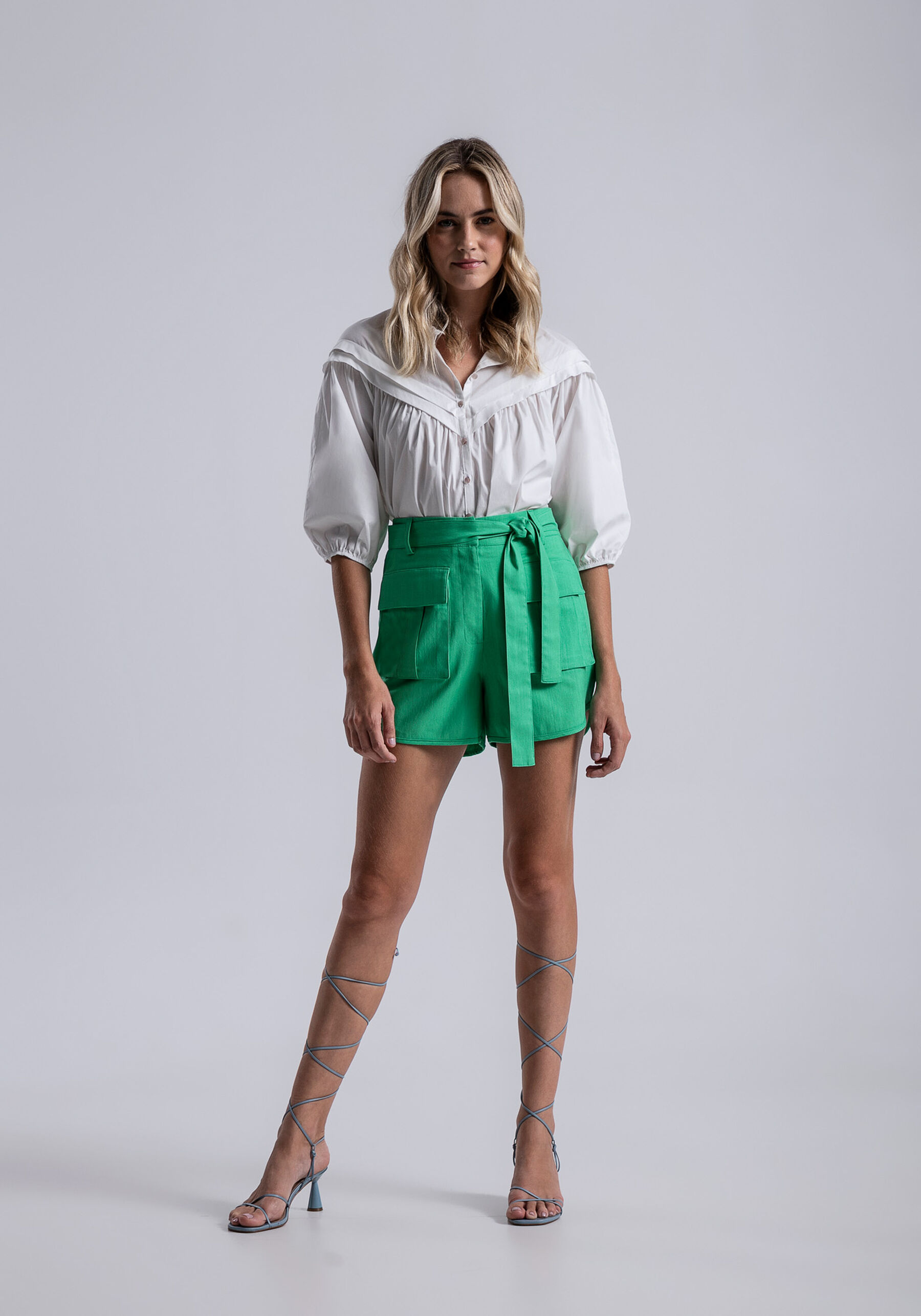 Shorts em Tecido Vast com Bolso Utilitário, VERDE PORTULACA. Shorts em Tecido Vast com Bolso Utilitário, VERDE PORTULACA, large.