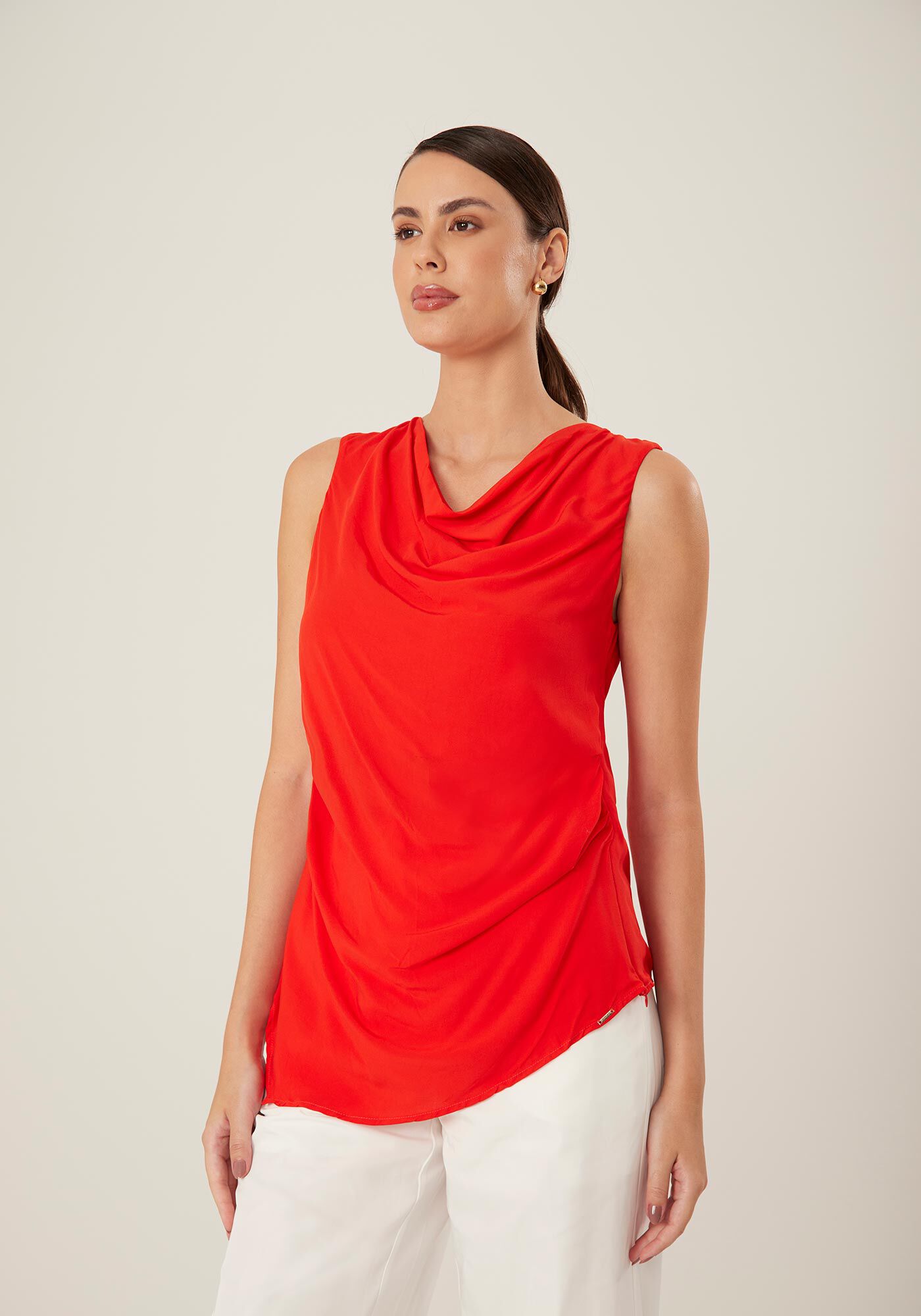 Blusa Alongada em Viscose com Gola Degag&ecirc;, , large.