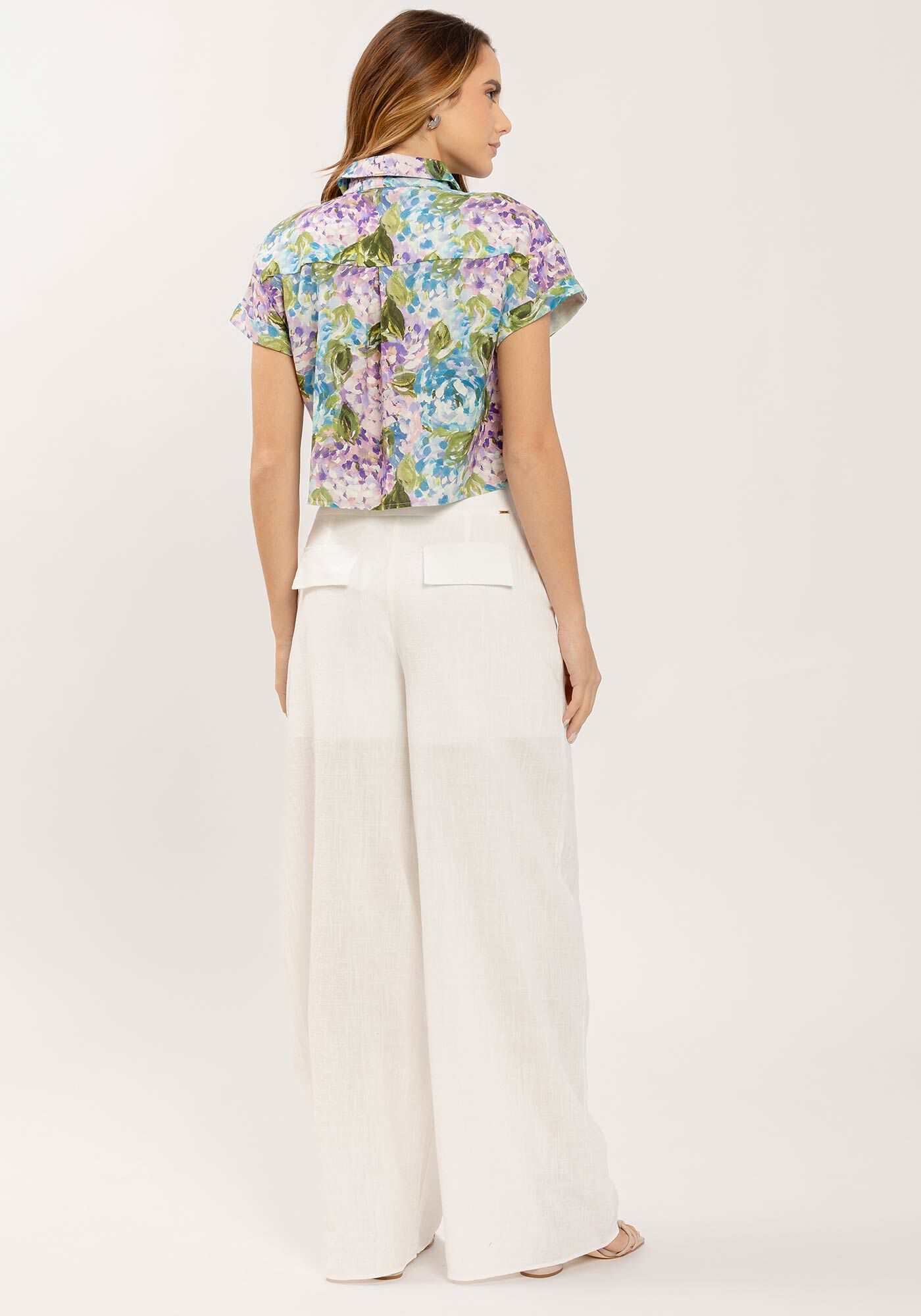 Camisa Manga Curta Cropped em Linho Estampada, , large.