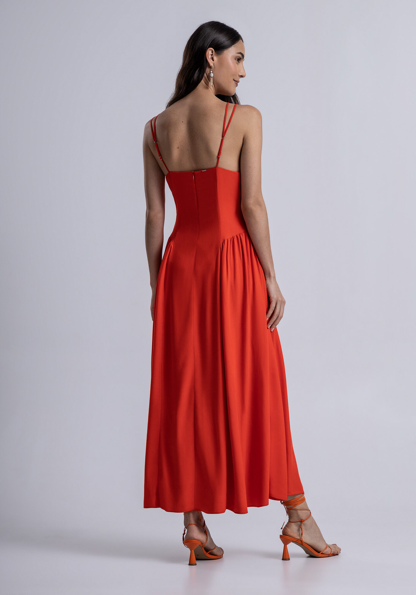 Vestido com Al&ccedil;as Midi em Crepe Detalhe Tiras, , large.