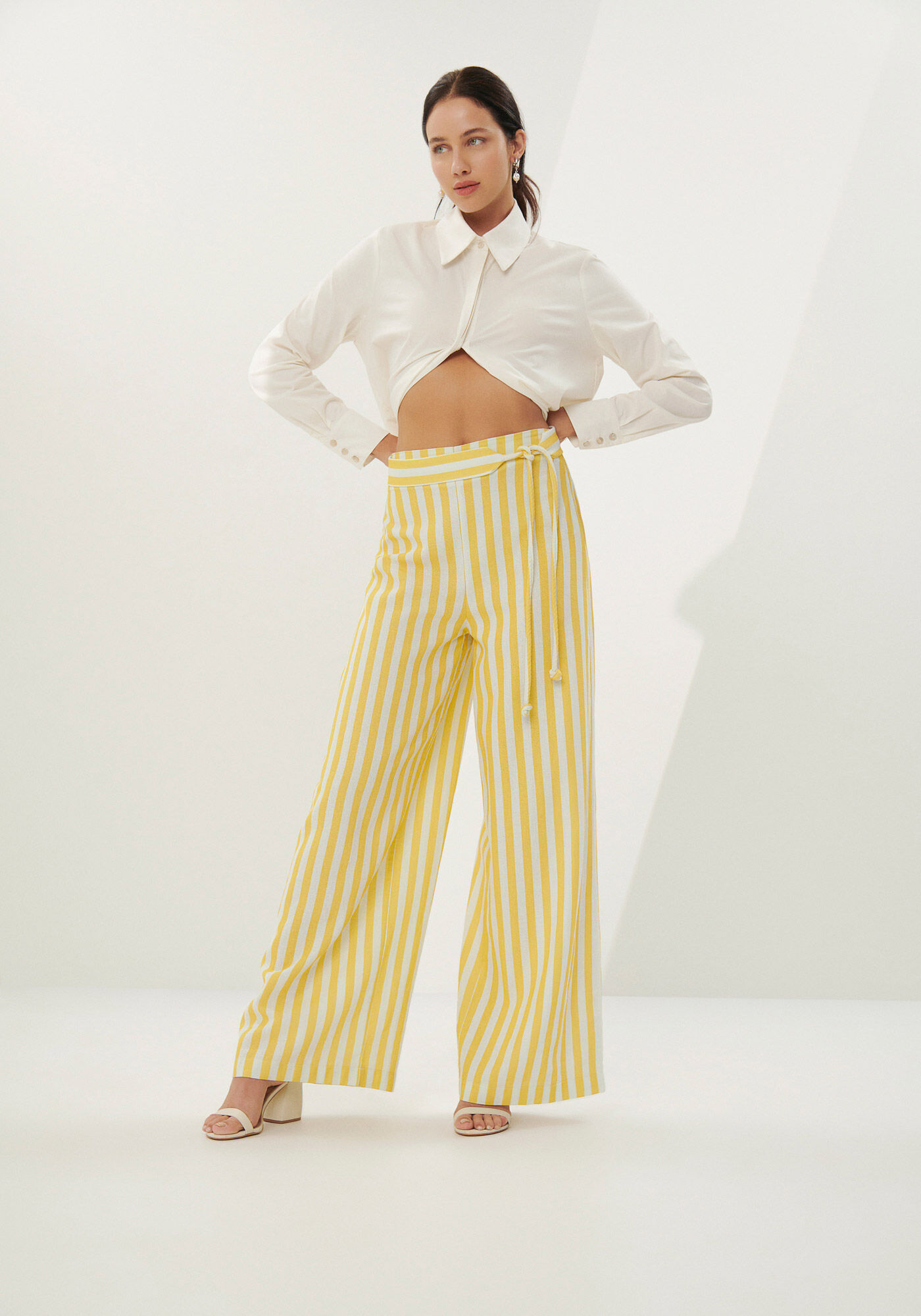 Cal&ccedil;a Pantalona Estampada em Linho com Cinto, , large.