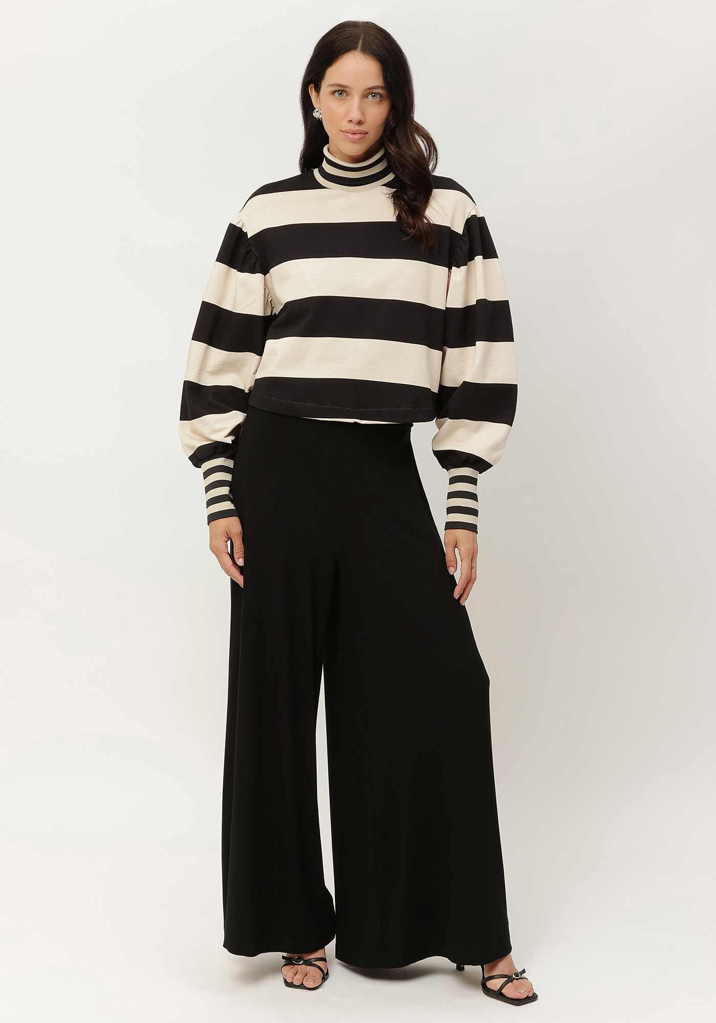 Blus&atilde;o Manga Bufante Estampado com Gola Alta, , large.