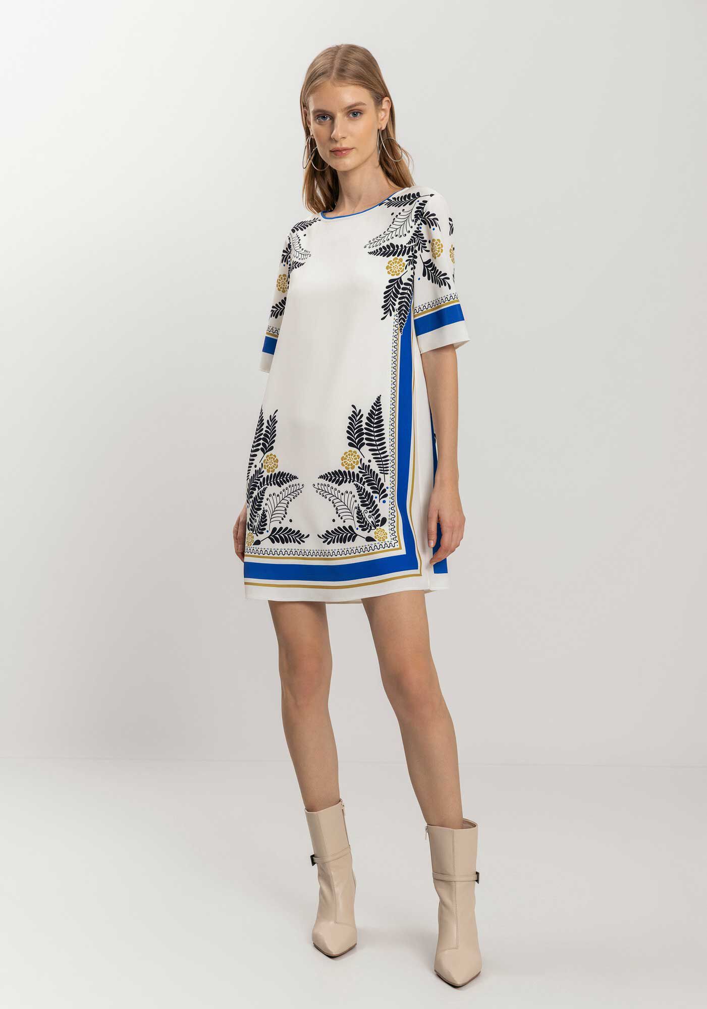 Vestido Curto Estampado De Mangas Curtas Com Decote Redondo, , large.