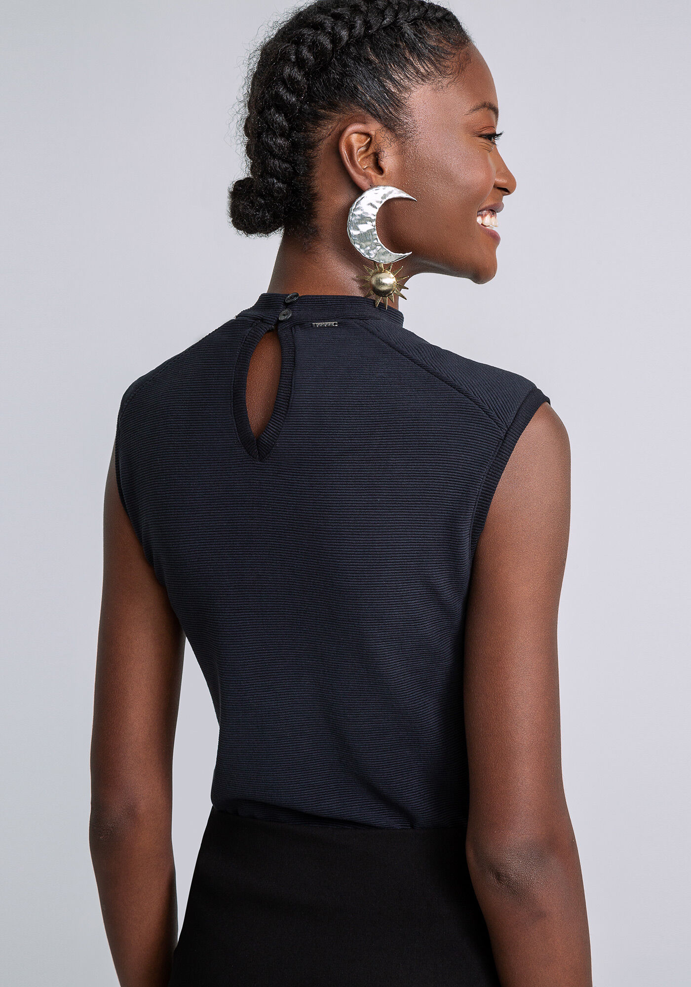 Regata Gola Alta Recorte Ombros, PRETO, large.