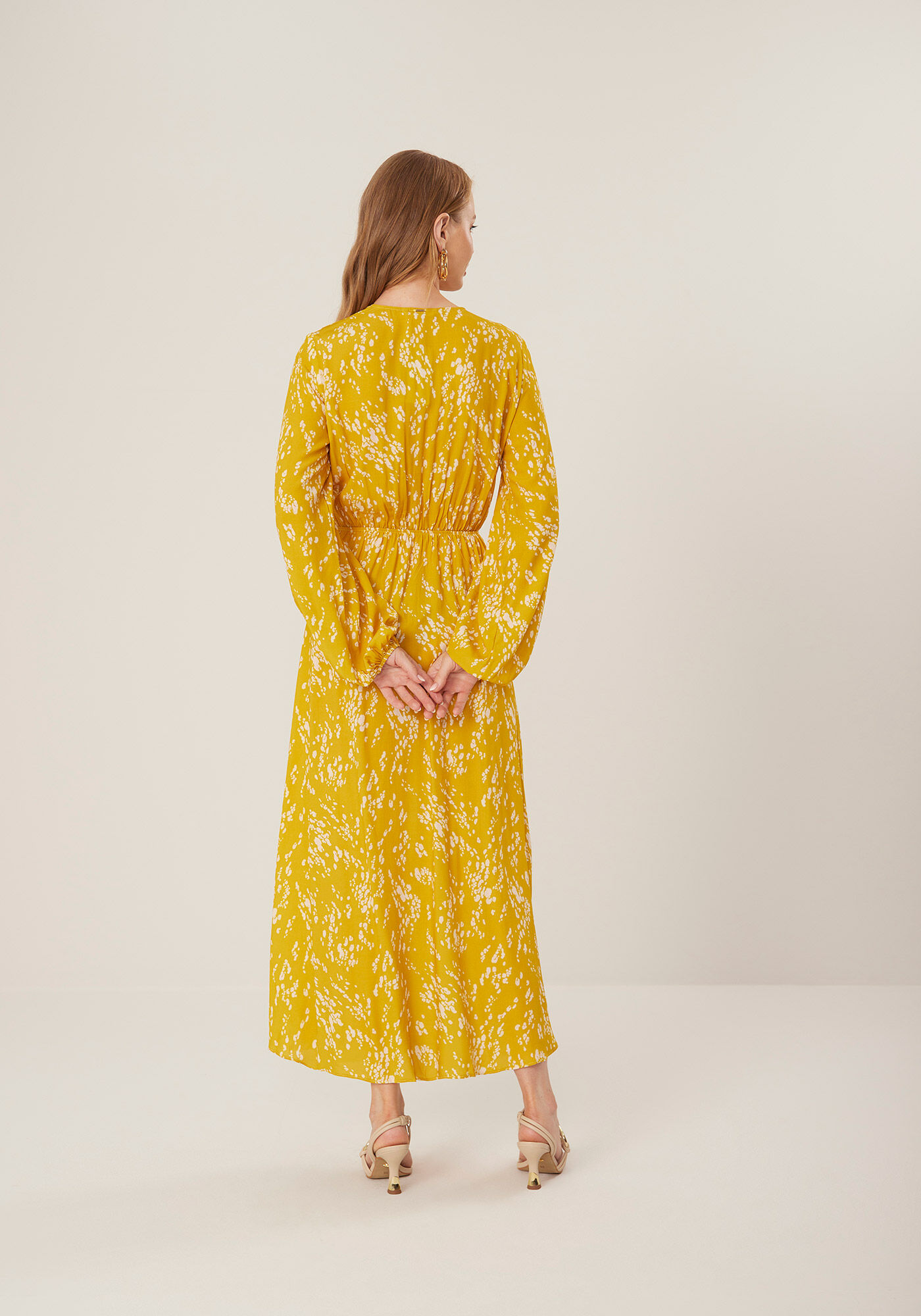 Vestido Estampado Midi Ch&aacute; Em Viscose Com Tor&ccedil;&atilde;o Frontal, , large.