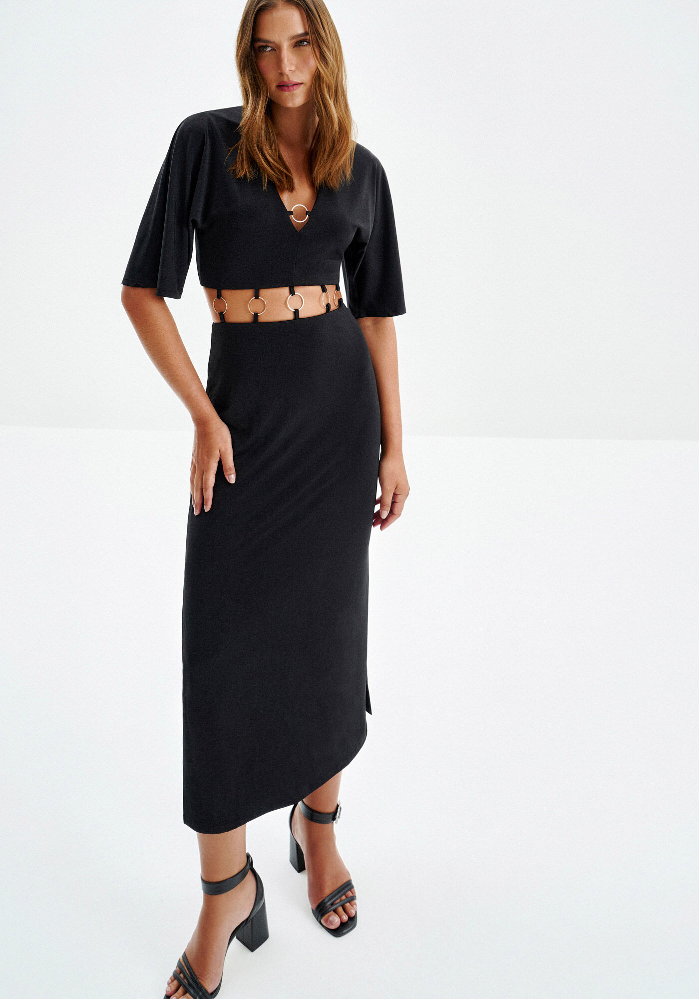 Vestido Midi em Malha Brilho com Cut Argolas, PRETO REATIVO, large.