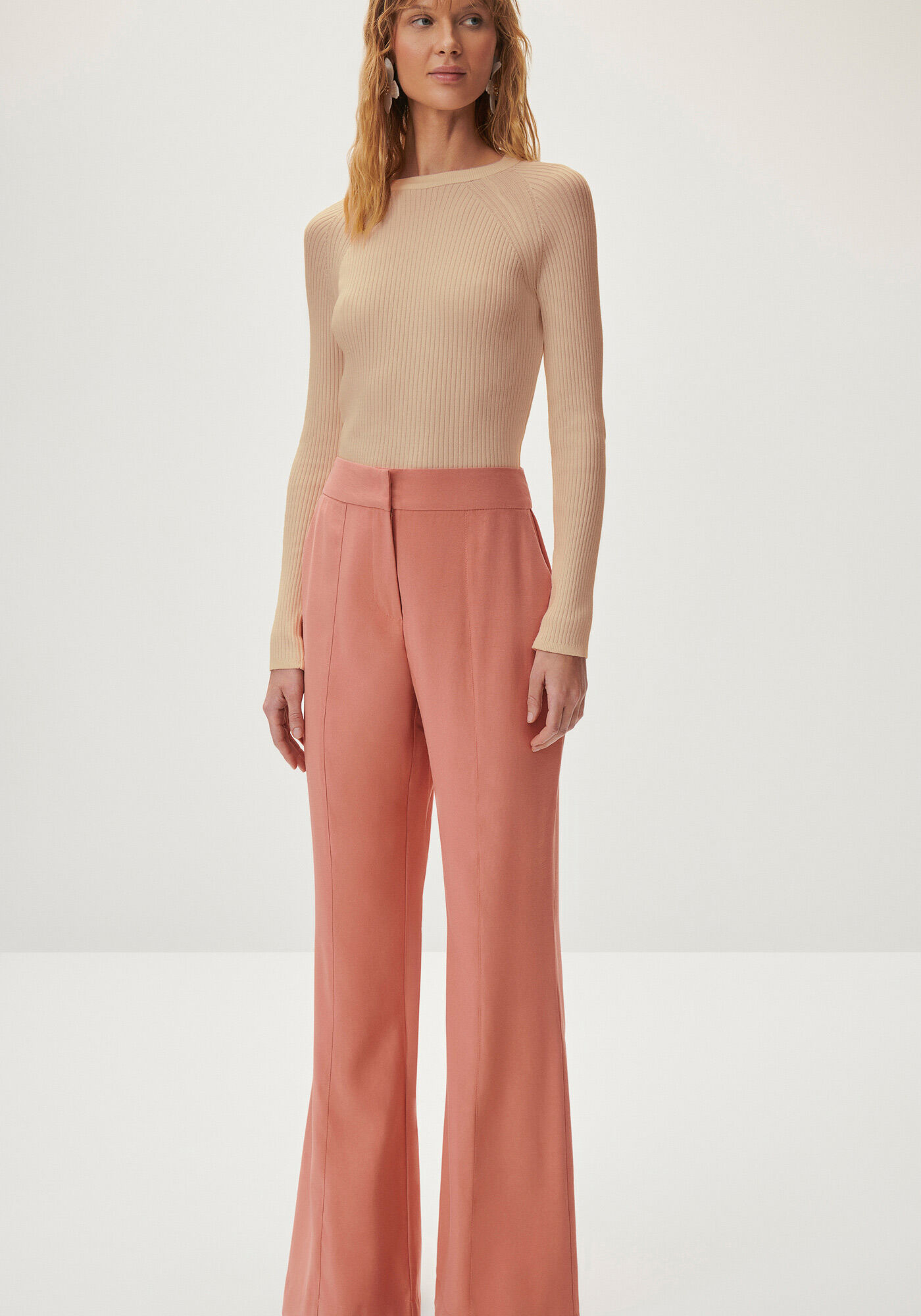 Cal&ccedil;a Flare Alfaiataria com Cintura M&eacute;dia, , large.