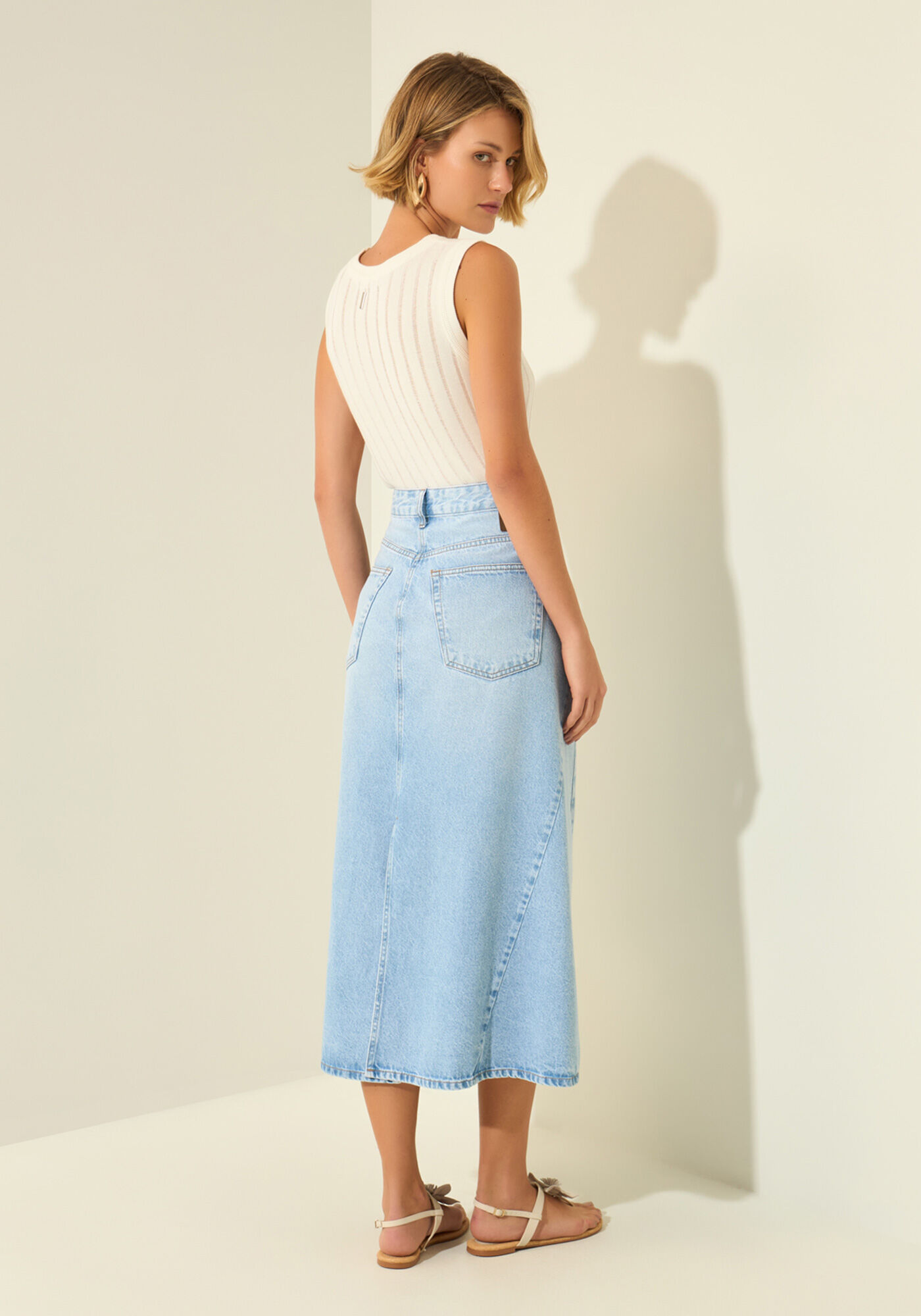 Saia Jeans Midi Com Cintura M&eacute;dia E Fenda, JEANS, large.