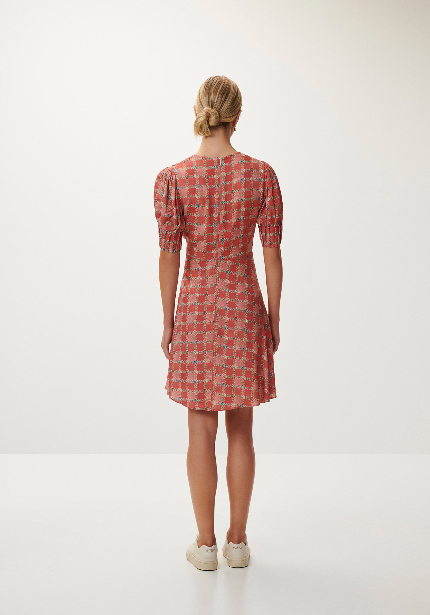 Vestido Curto Estampado com Manga Bufante, JARDIM IMPERIAL, large.