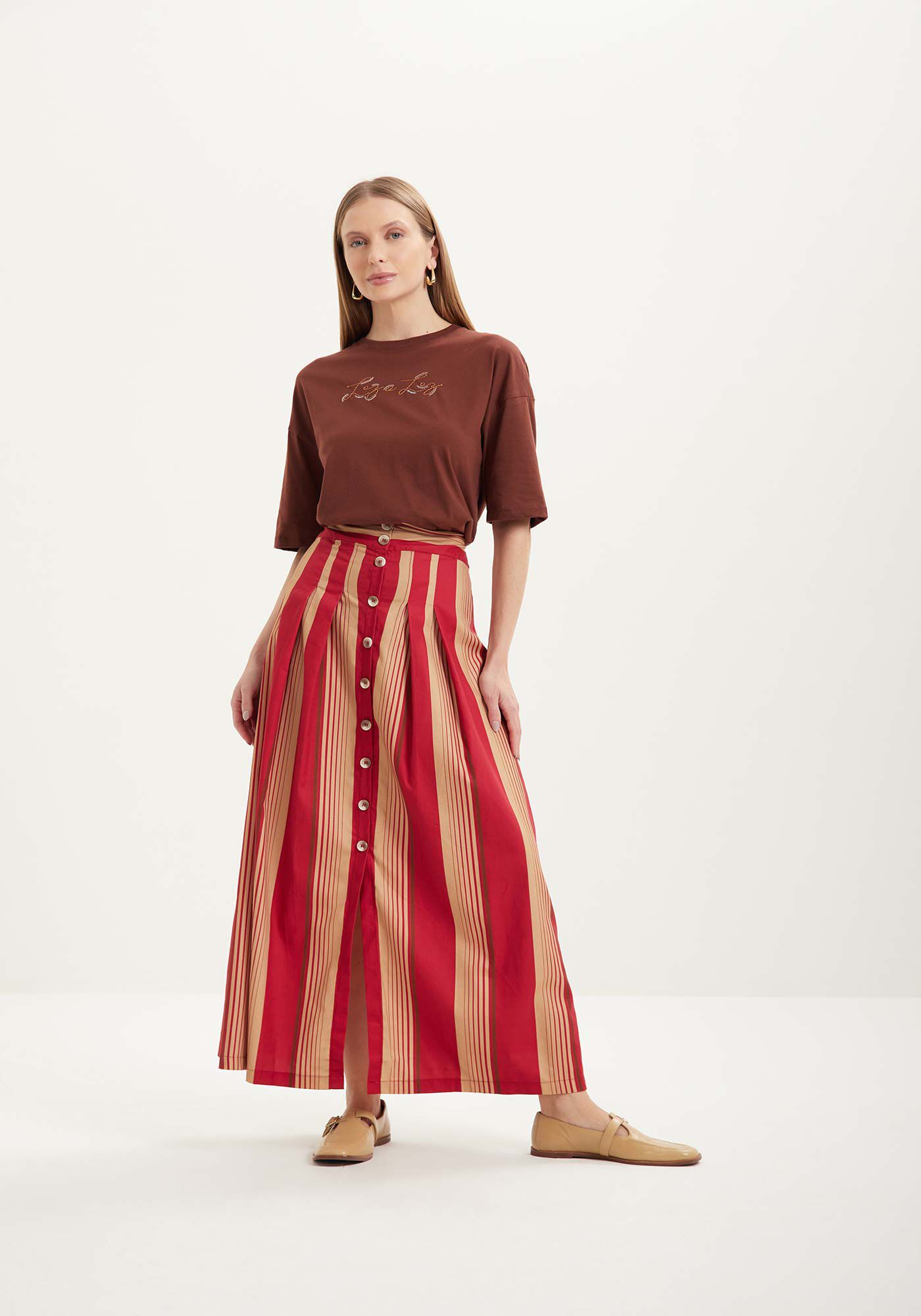 Blusa B&aacute;sica De Mangas M&eacute;dias Com Bordado Frontal, , large.