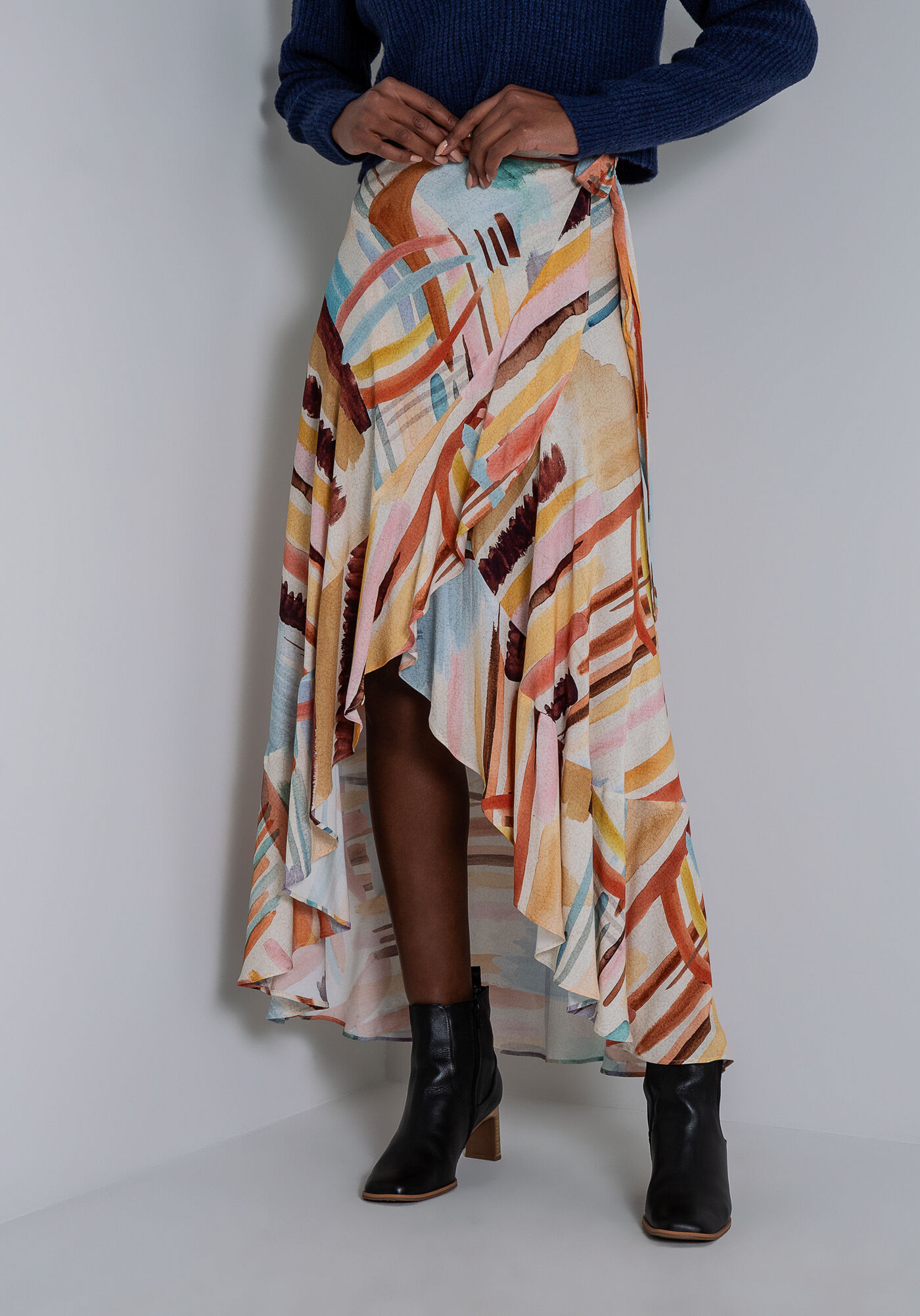 Saia Midi em Viscose Transpassada, VOO, large.