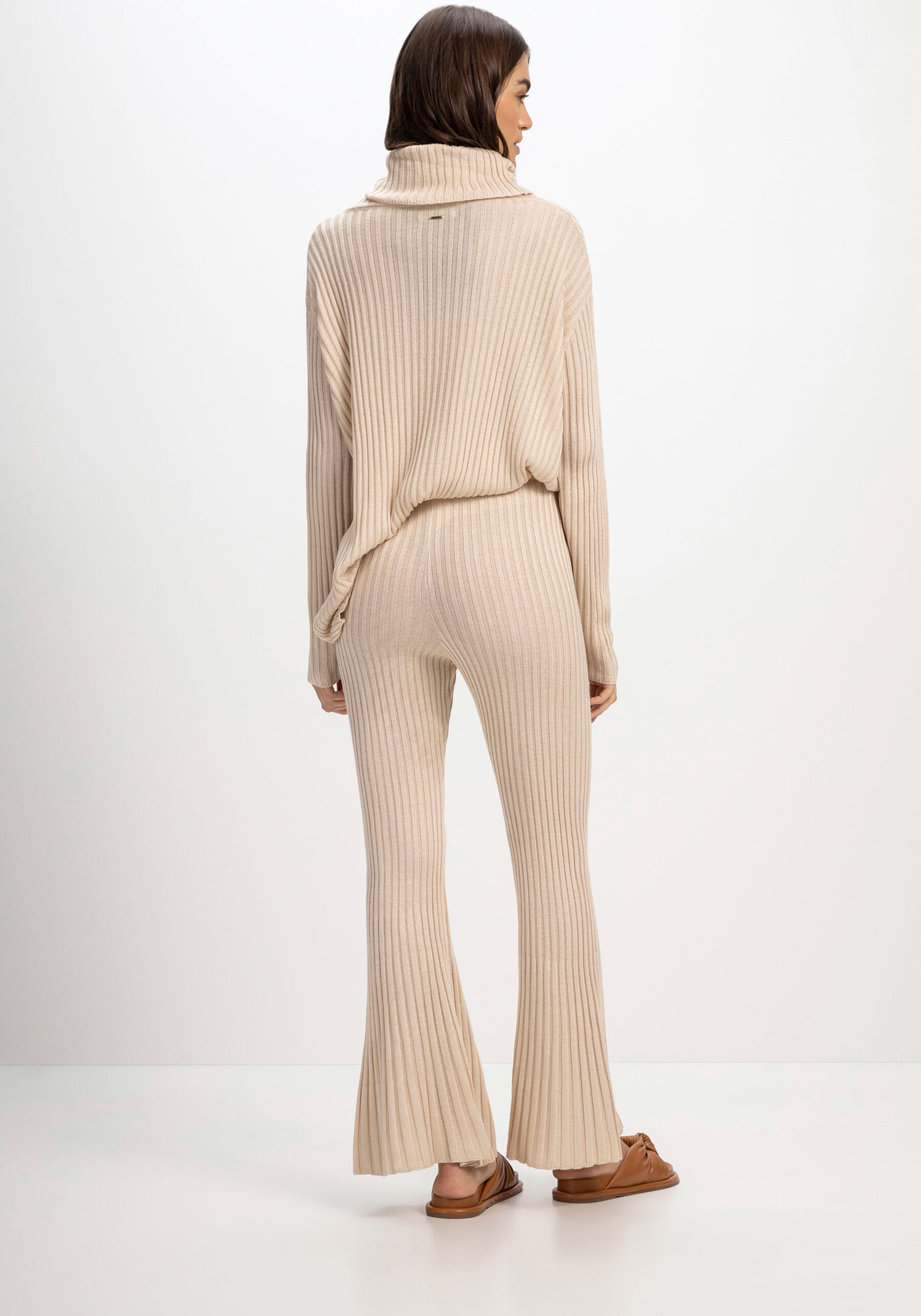 Calça Flare em Tricô com Cintura Alta, . Calça Flare em Tricô com Cintura Alta, , large.