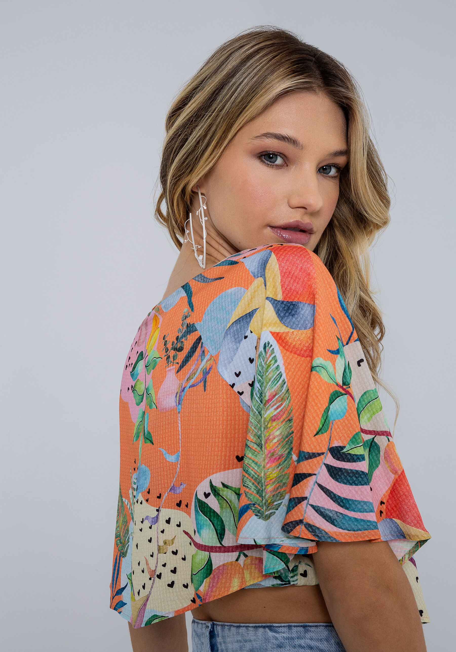 Blusa Cropped em Viscose Godê, . Blusa Cropped em Viscose Godê, , large.