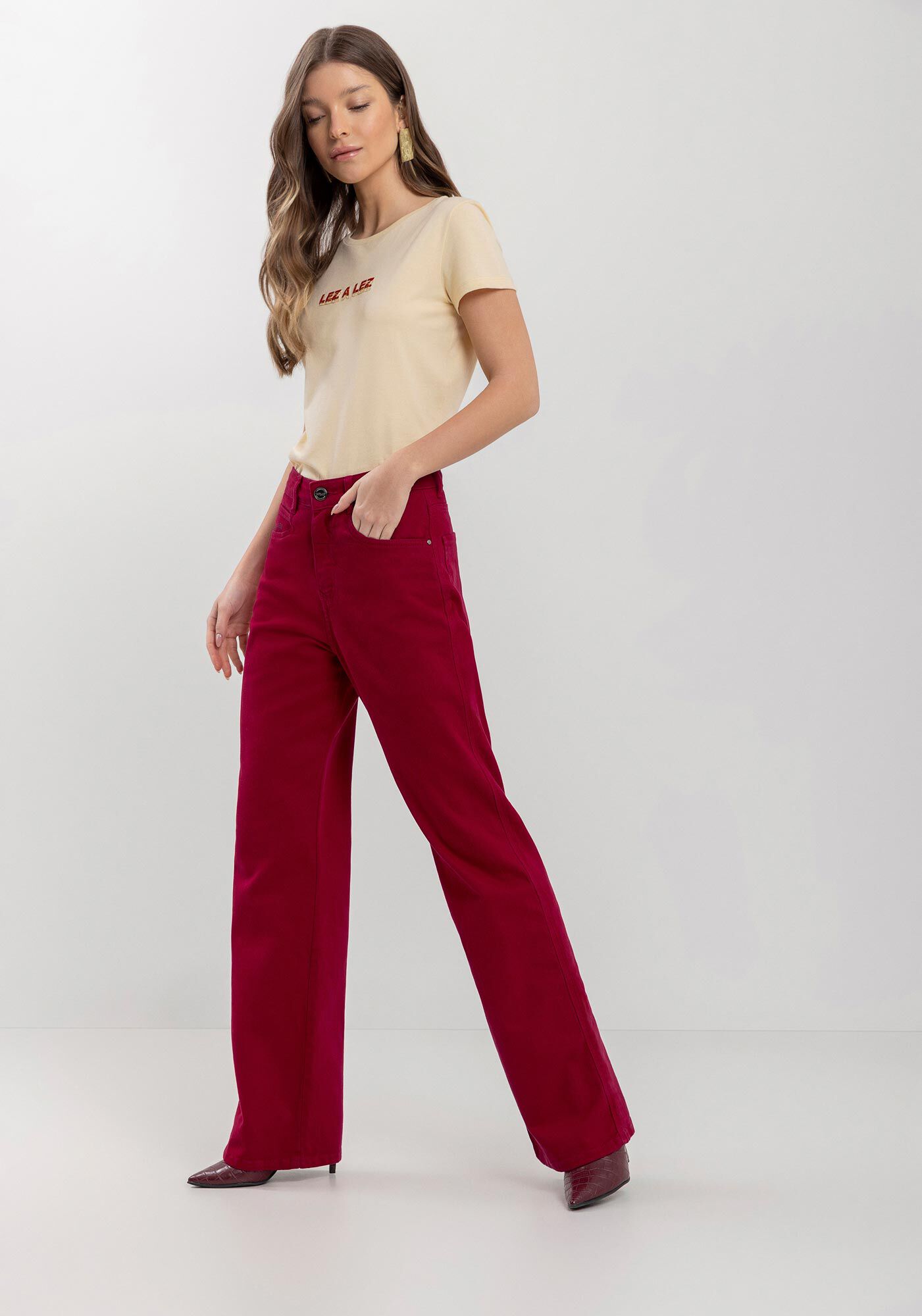 Cal&ccedil;a Wide Leg Com Cintura Alta Em Sarja Com Elastano, VERMELHO FLAMBOYANT, large.