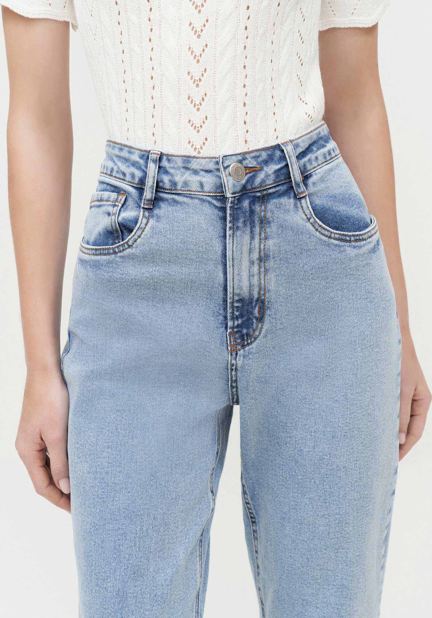 Cal&ccedil;a Jeans Mom Comfort Cropped com Elasticidade, JEANS, large.