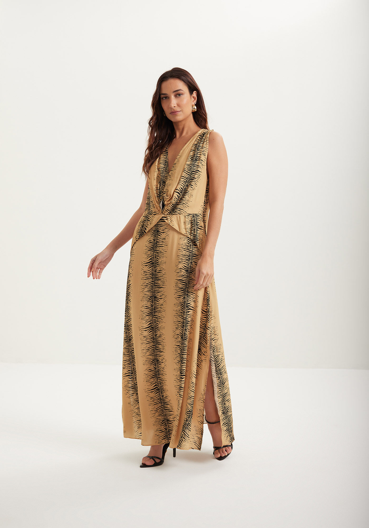 Vestido Longo Estampado Com Decote Em V E Enfeite, , large.