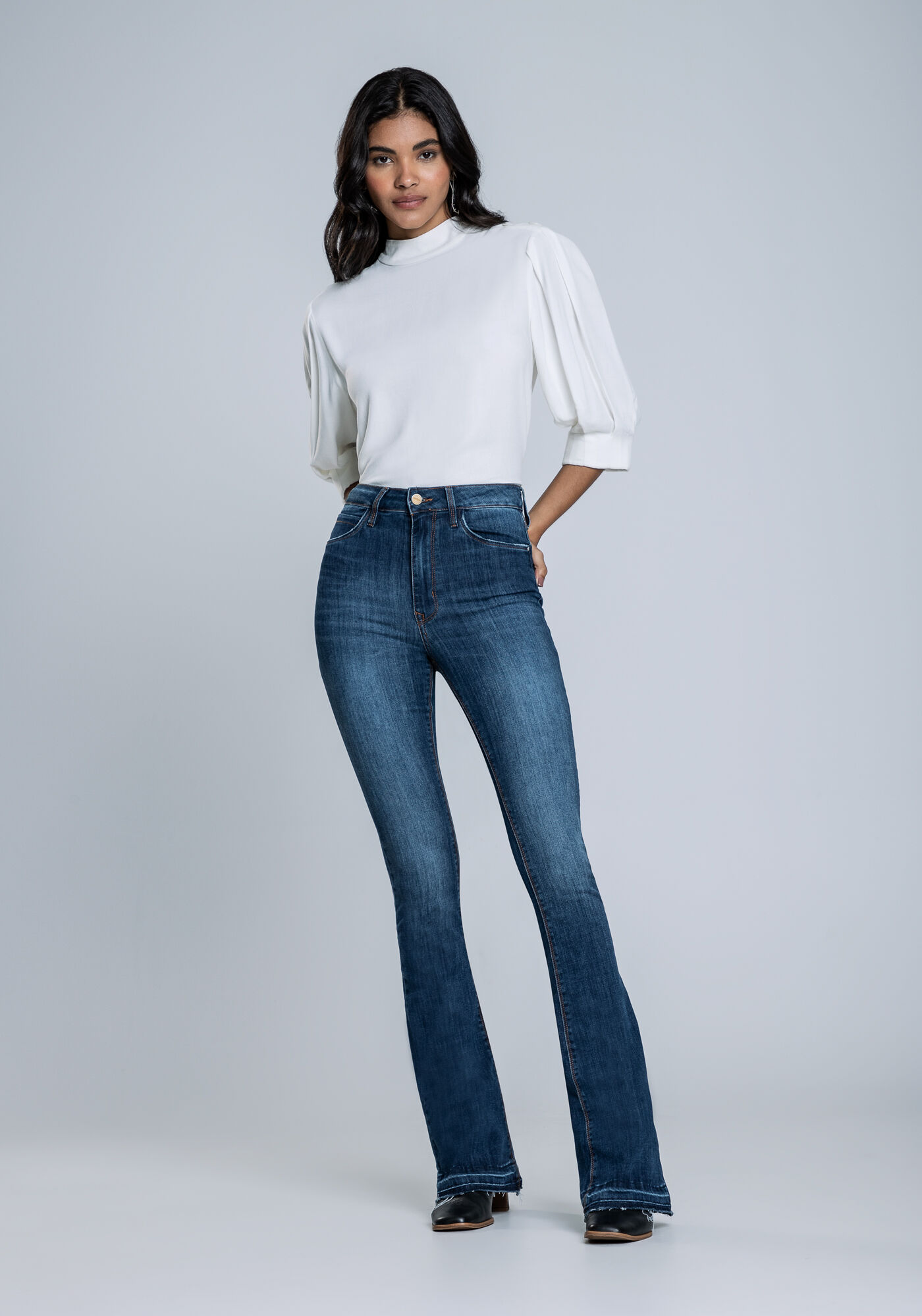 Blusa Gola Alta em Crepe com Bot&otilde;es M&aacute;xi, , large.