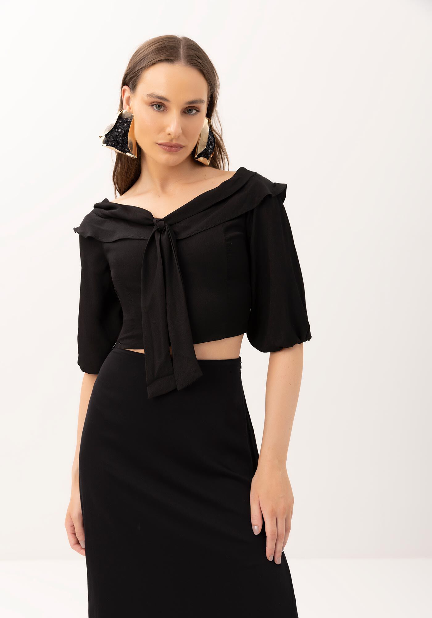 Blusa Ombro a Ombro em Viscose com La&ccedil;o, , large.