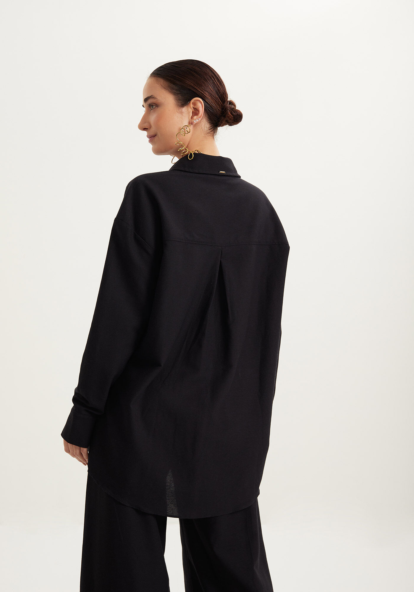 Camisa Overshirt De Mangas Longas Com Bolsos Bordados Vazado, , large.