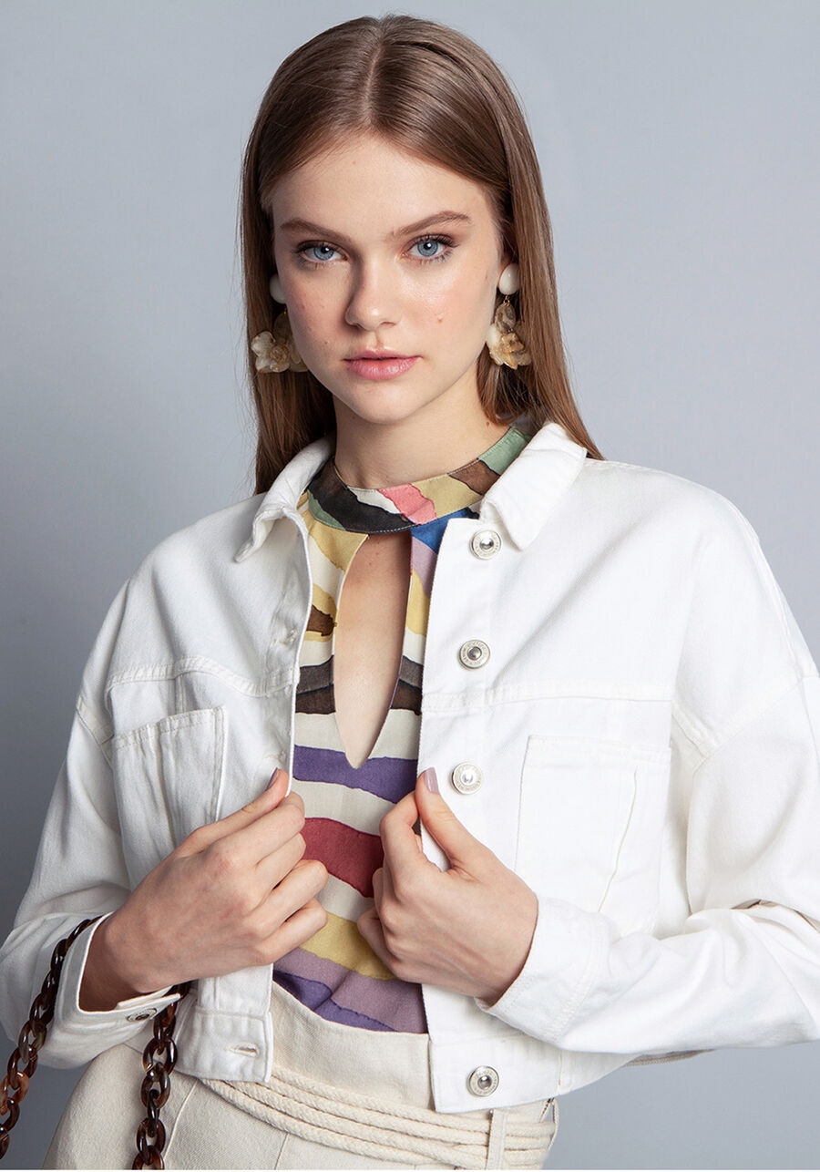 Jaqueta Sarja Cropped, BRANCO OFF WHITE. Jaqueta Sarja Cropped, BRANCO OFF WHITE, large.