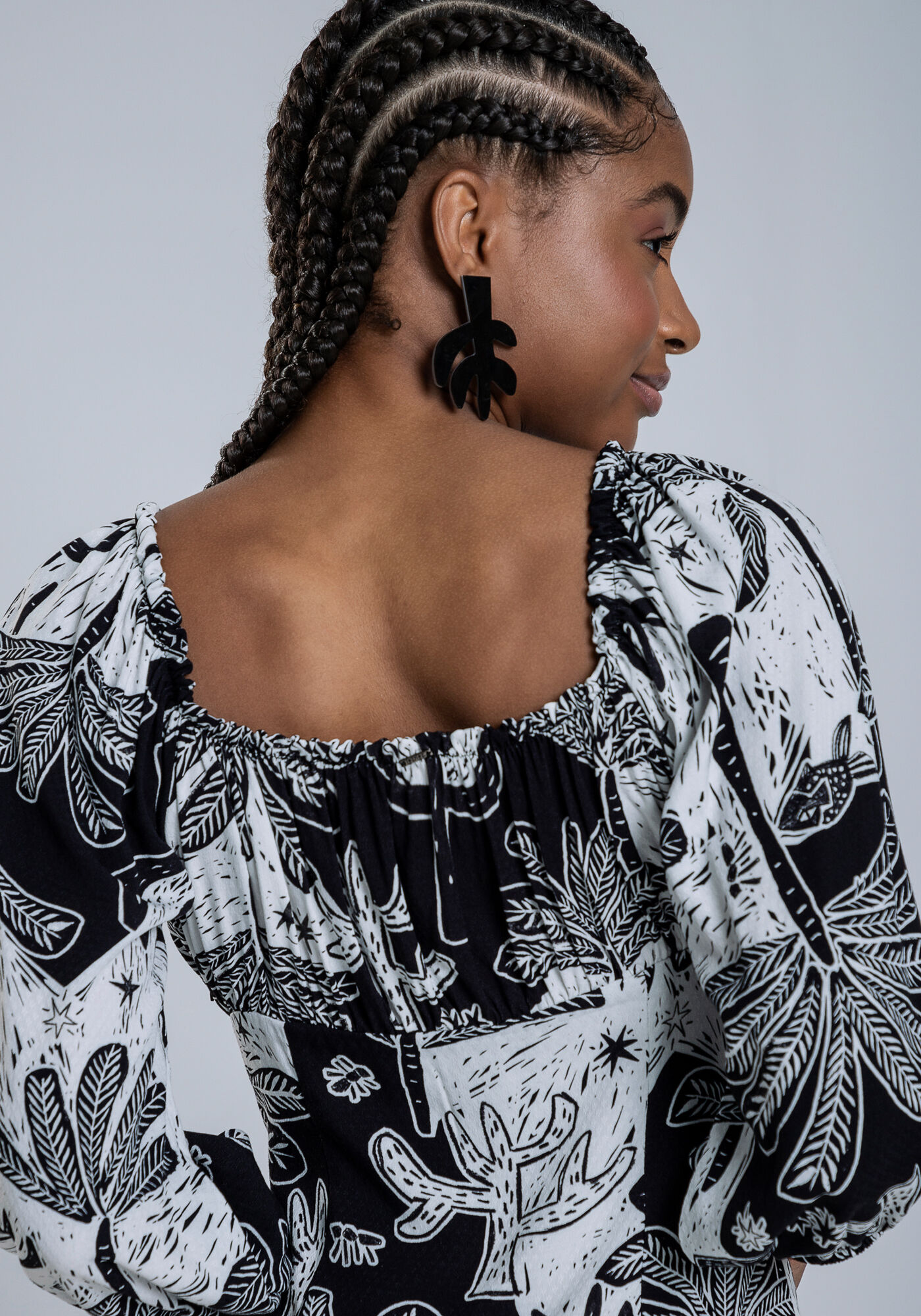 Vestido Manga 3/4 Amarra&ccedil;&atilde;o e Decote, , large.