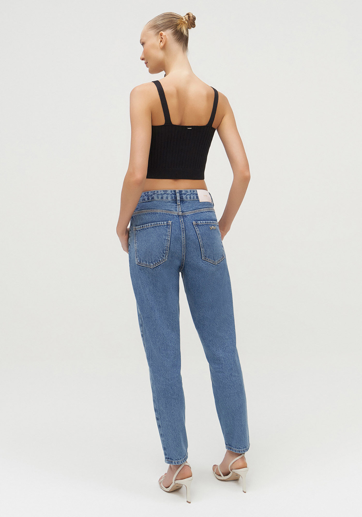 Cal&ccedil;a Jeans Mom Cropped com Pespontos, , large.