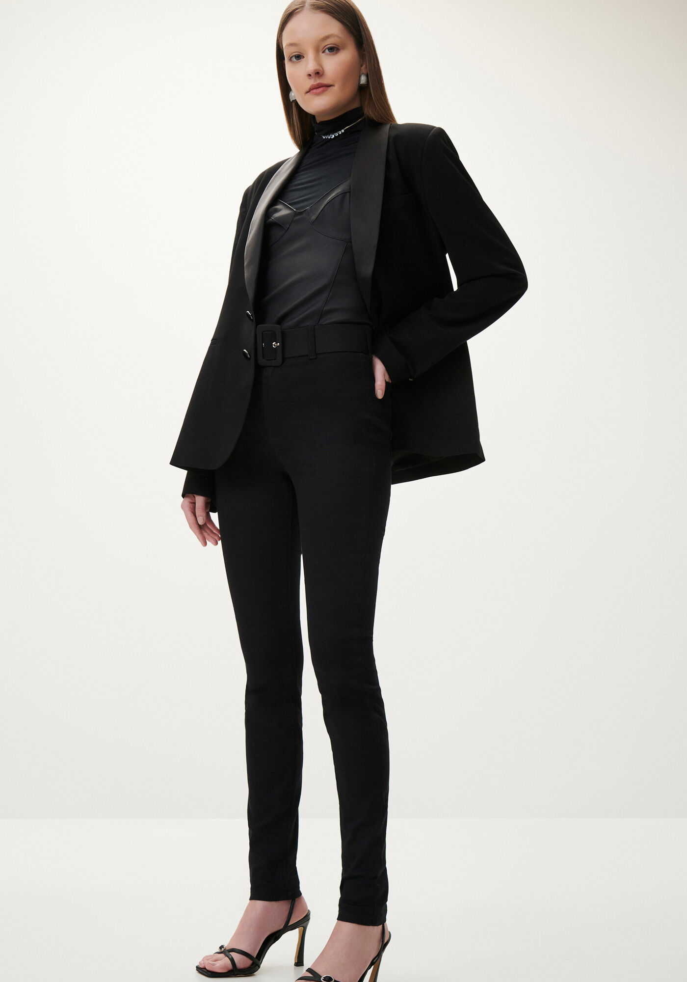 Cal&ccedil;a Jeans Jegging Ever Black com Cinto, , large.