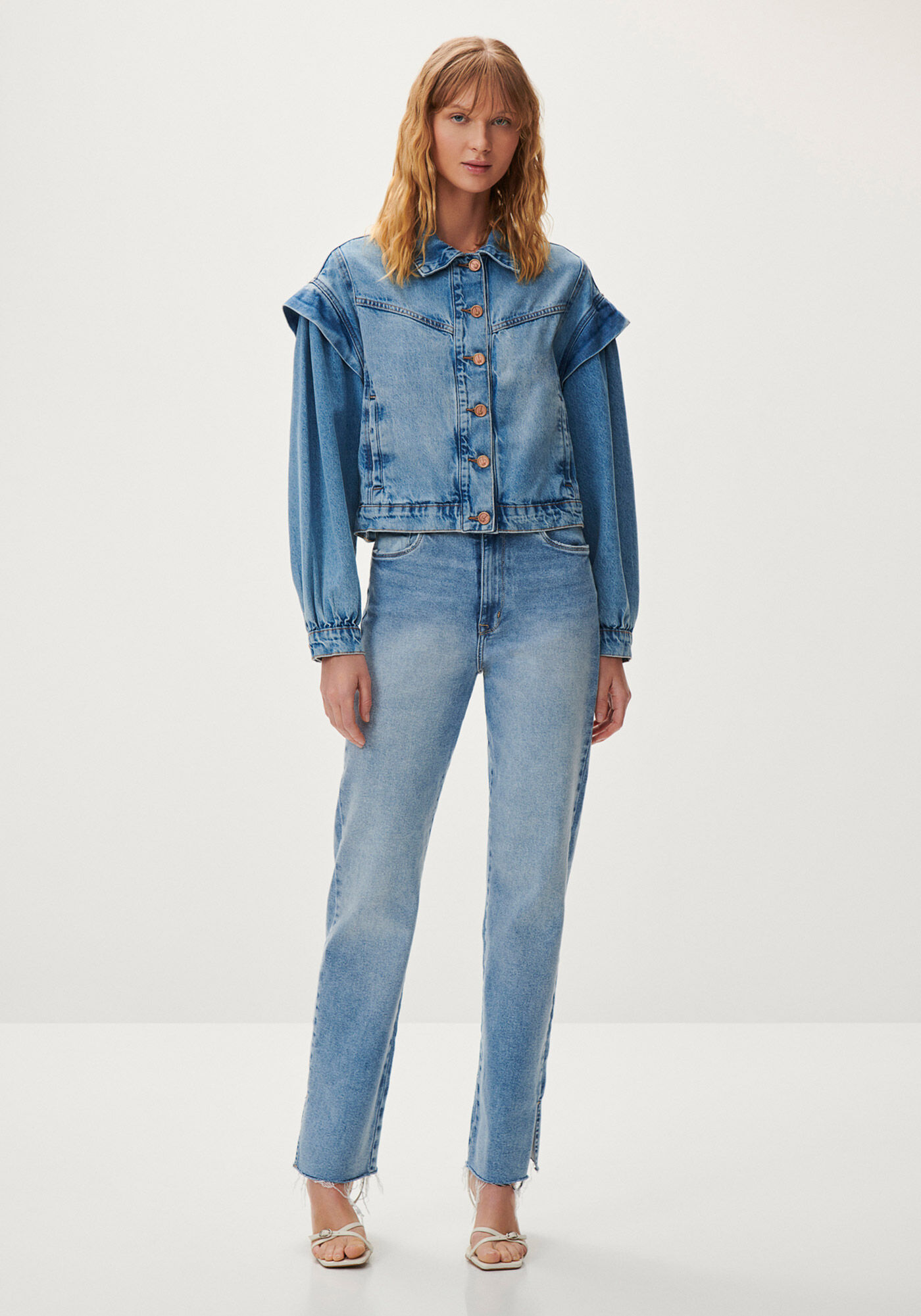 Jaqueta Jeans Estonada com Recorte Ombros, , large.