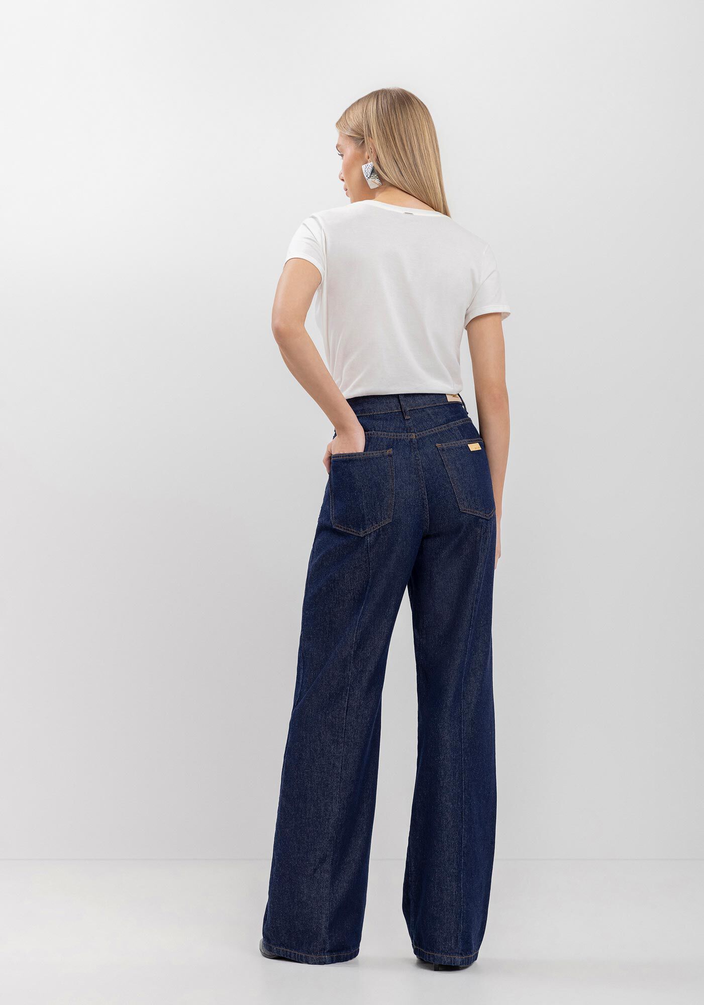 Blusa T-shirt De Mangas Curtas Em Algod&atilde;o Com Assinatura, , large.