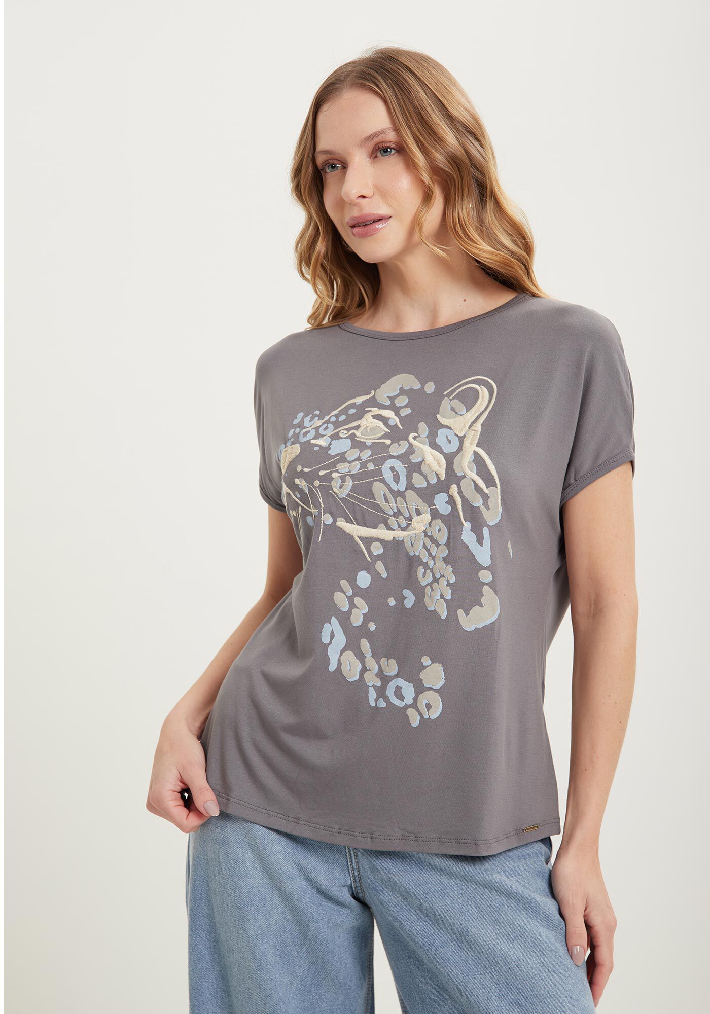 Blusa Com Bordado E Mangas Curtas Em Malha De Viscose, CINZA METAL, large.
