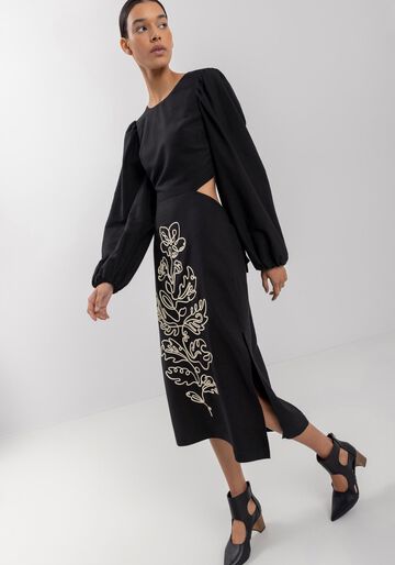 Vestido Midi De Mangas Amplas Com Bordados Em Alto Relevo, PRETO. Vestido Midi De Mangas Amplas Com Bordados Em Alto Relevo, PRETO, large.