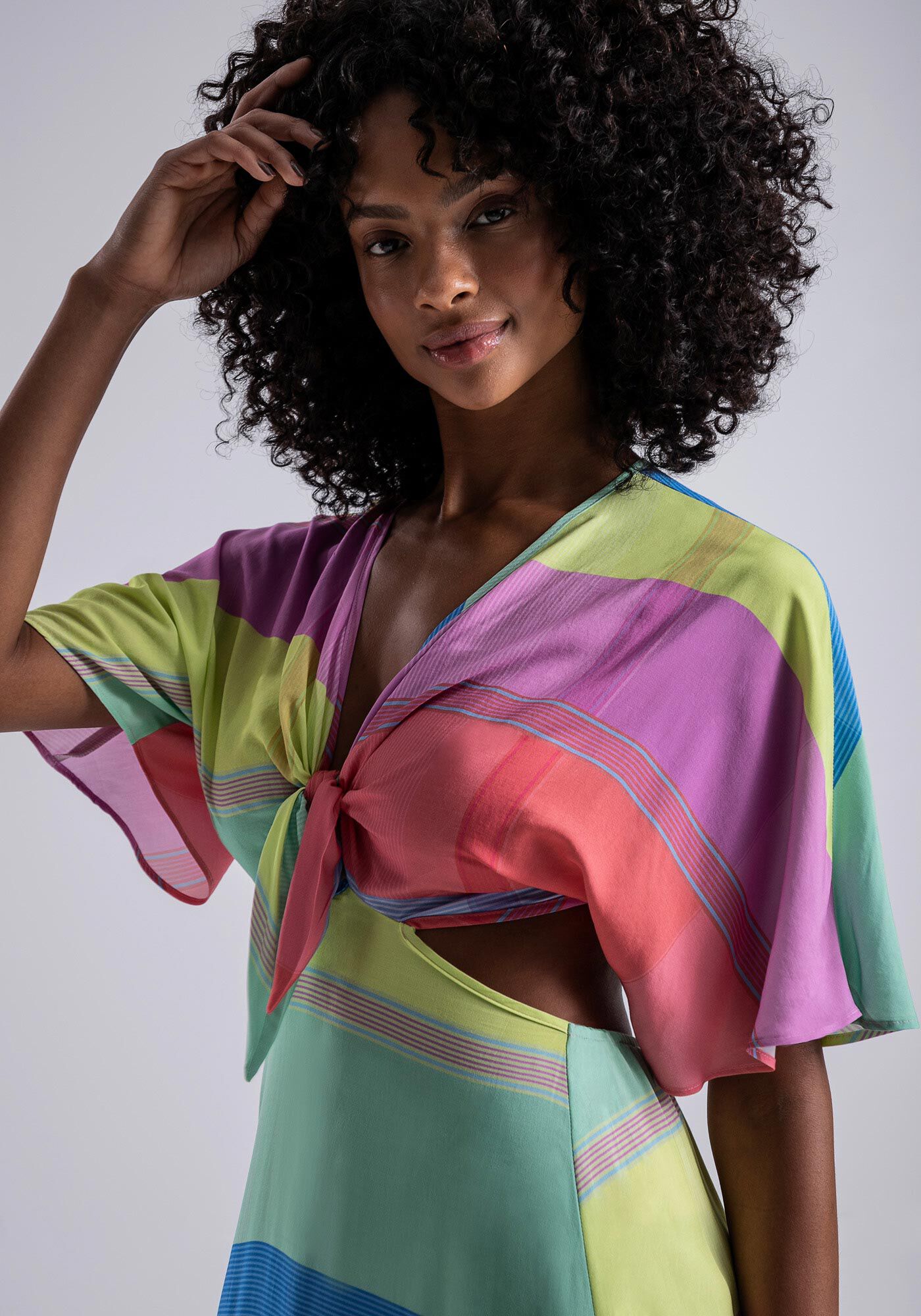 Vestido Midi em Viscose com Recorte e La&ccedil;o, REDE, large.