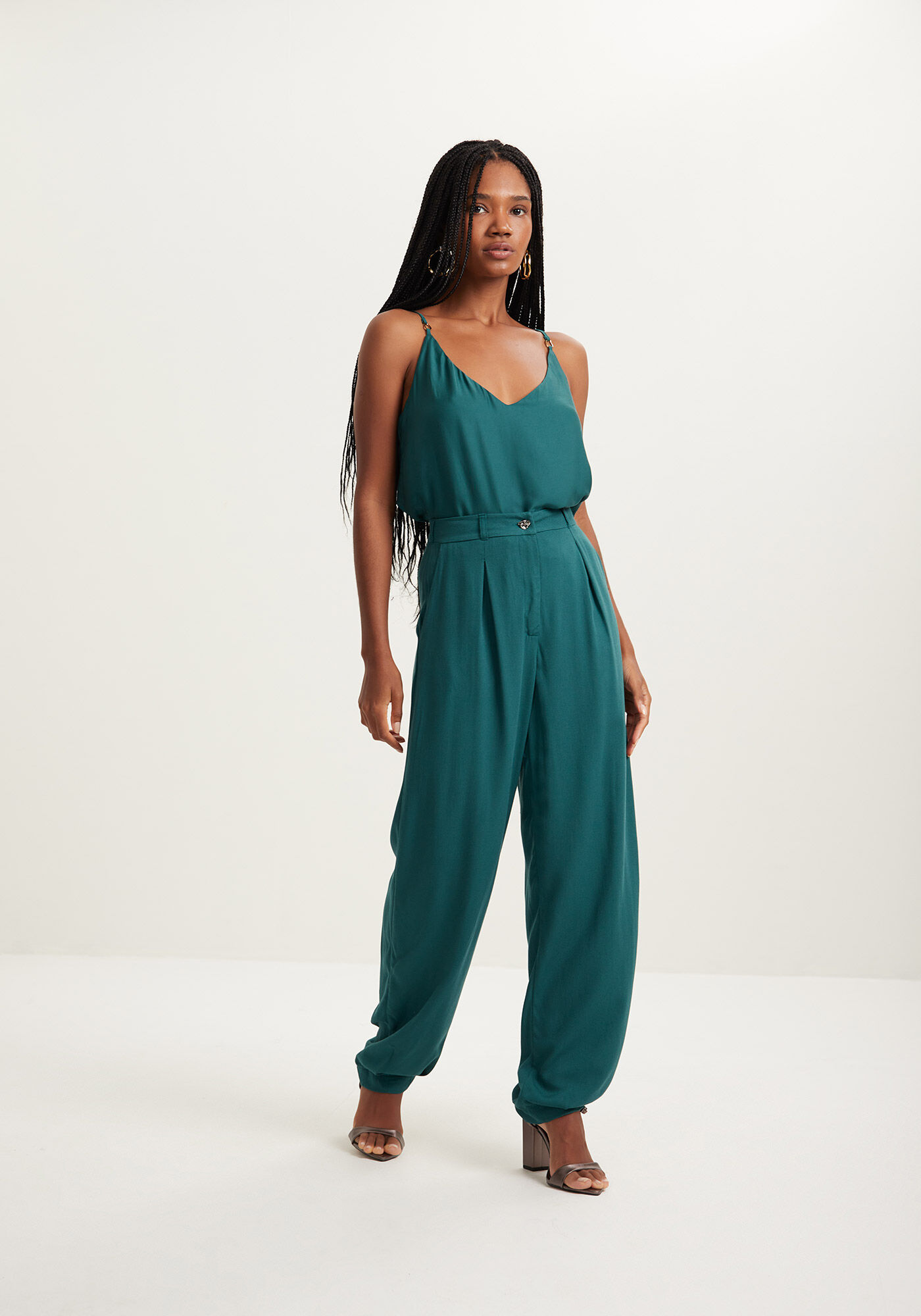 Cal&ccedil;a De Alfaiataria Com Cintura Alta Em Crepe De Viscose, , large.