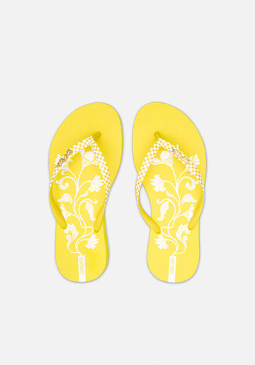 Chinelo Feminino Com Tiras Estampadas, AMARELO CLARITY. Chinelo Feminino Com Tiras Estampadas, AMARELO CLARITY, large.