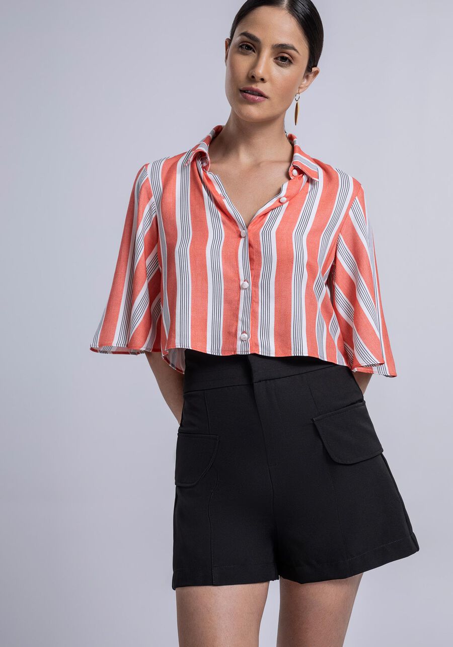 Shorts Cintura Alta em Tecido Petra com Lapela, PRETO REATIVO. Shorts Cintura Alta em Tecido Petra com Lapela, PRETO REATIVO, large.