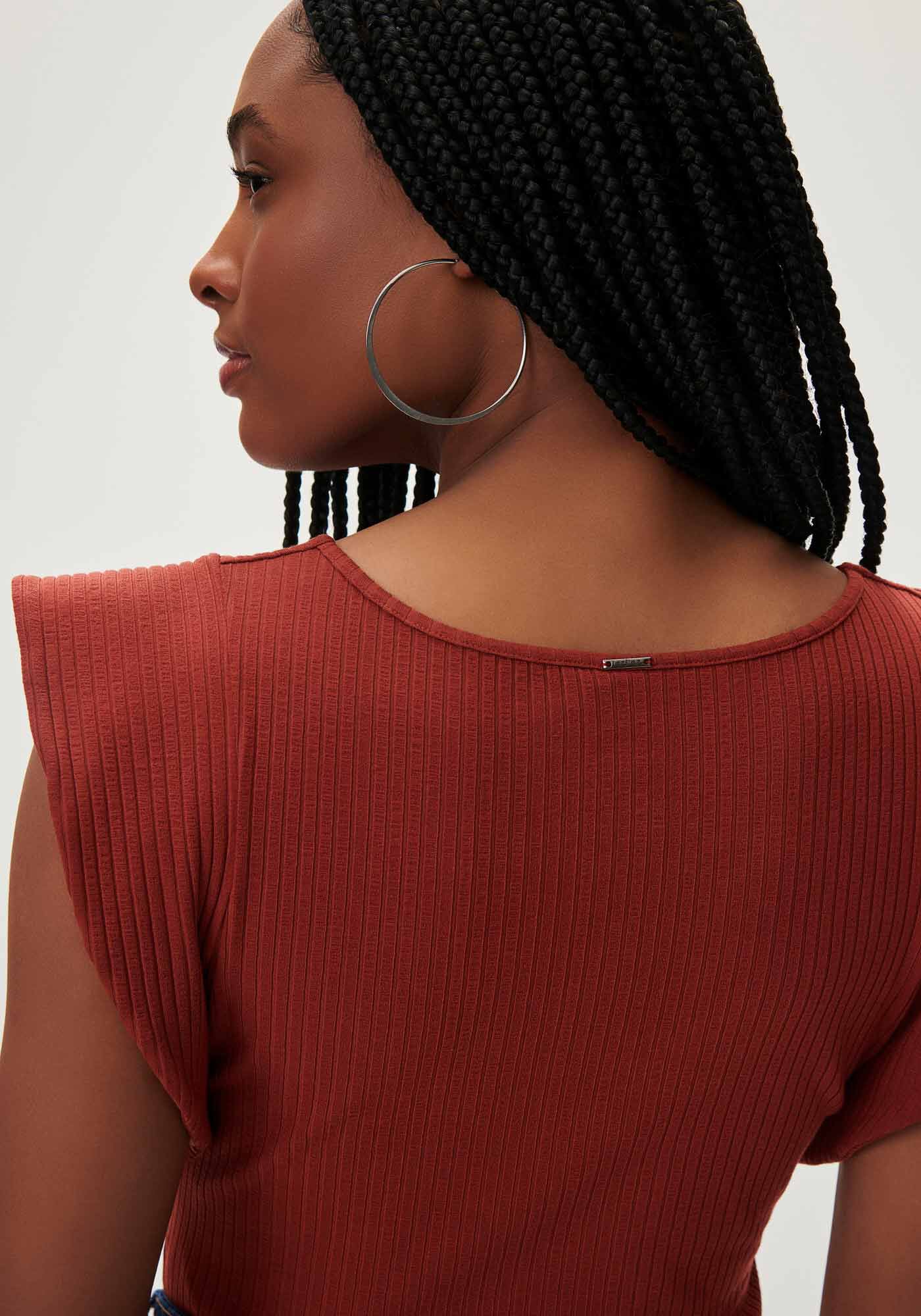 Blusa em Algod&atilde;o Respons&aacute;vel com Decote Quadrado, , large.