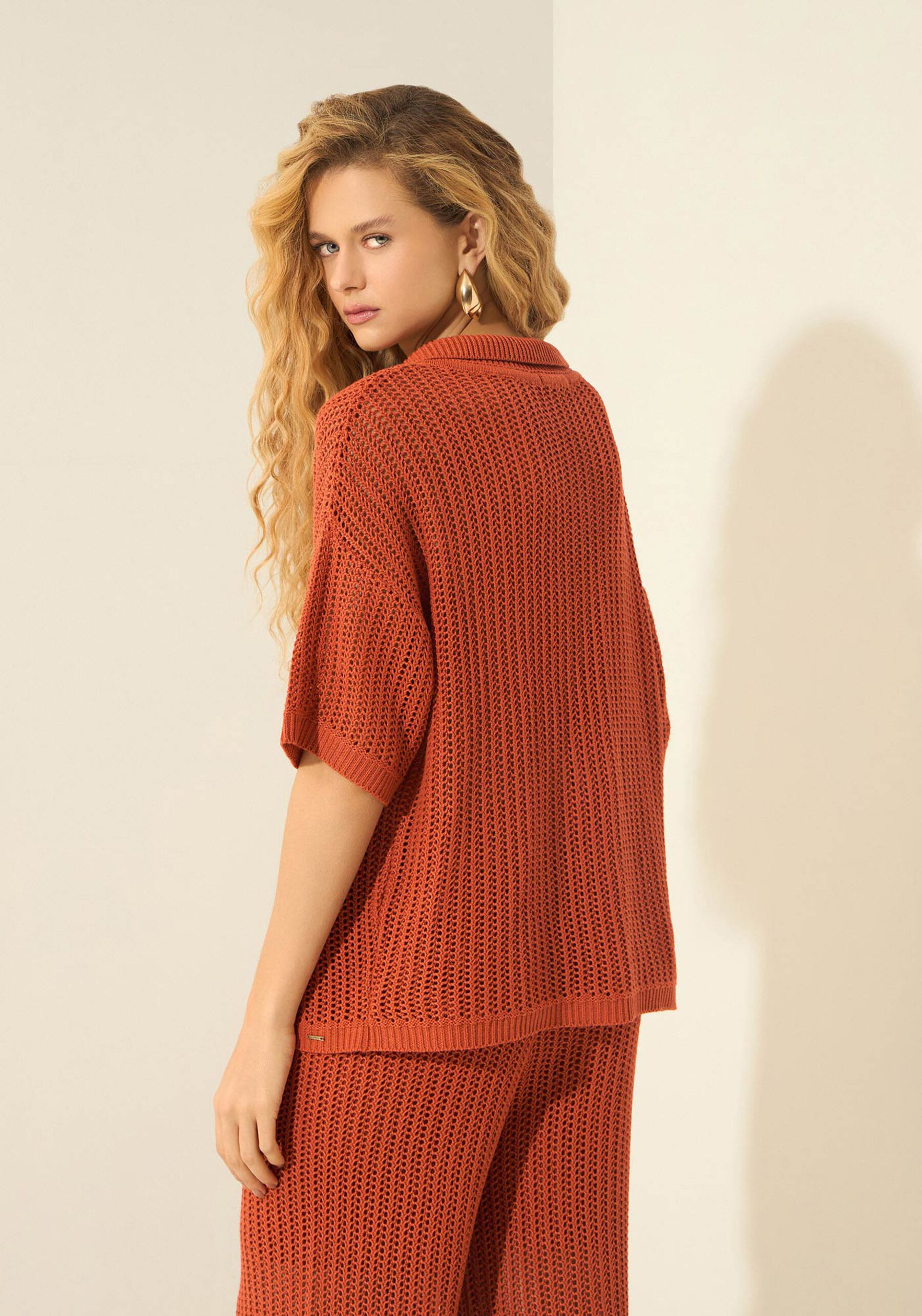 Blusa De Mangas Curtas Com Gola Em Malha Tricô, LARANJA LOOSE. Blusa De Mangas Curtas Com Gola Em Malha Tricô, LARANJA LOOSE, large.