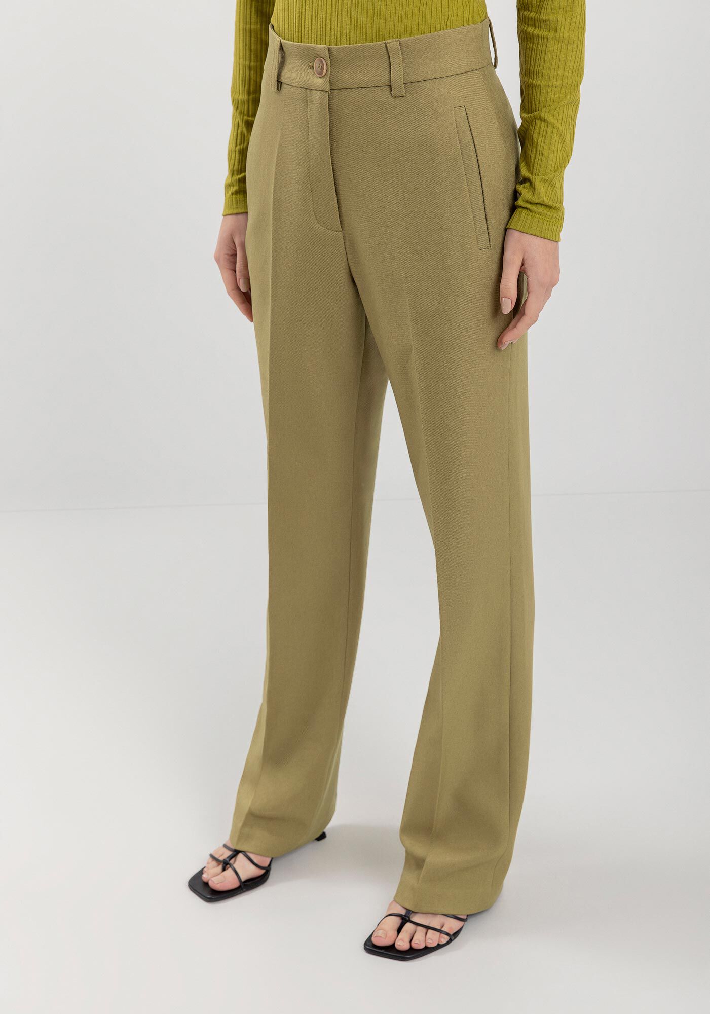 Cal&ccedil;a Reta Alfaiataria Com Cintura M&eacute;dia E Bolsos Embutidos, VERDE NEW SOFT, large.