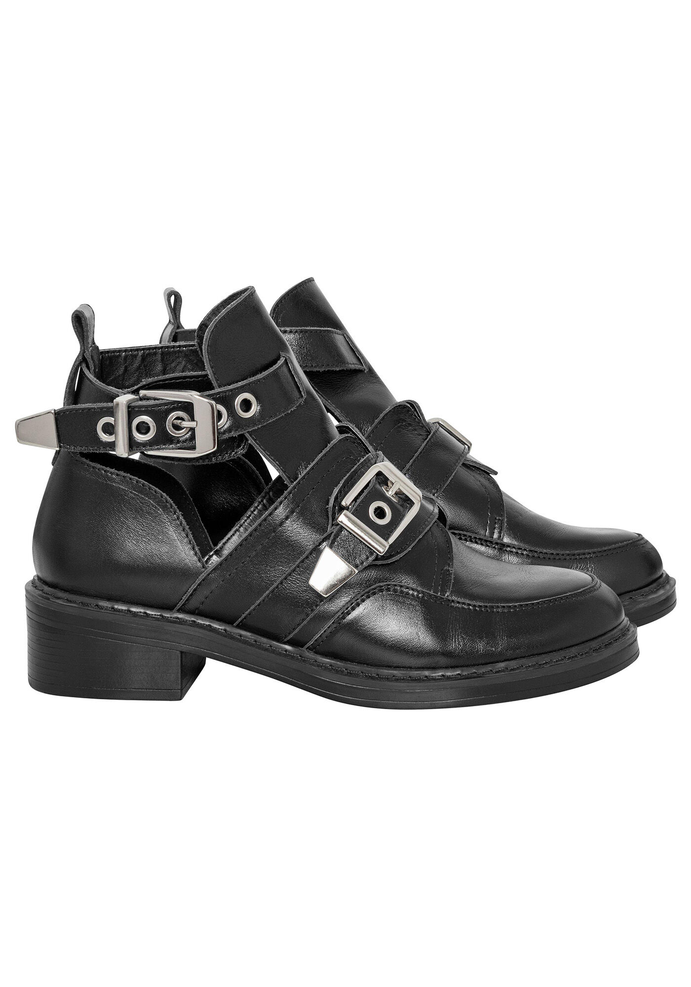 Bota vazada discount