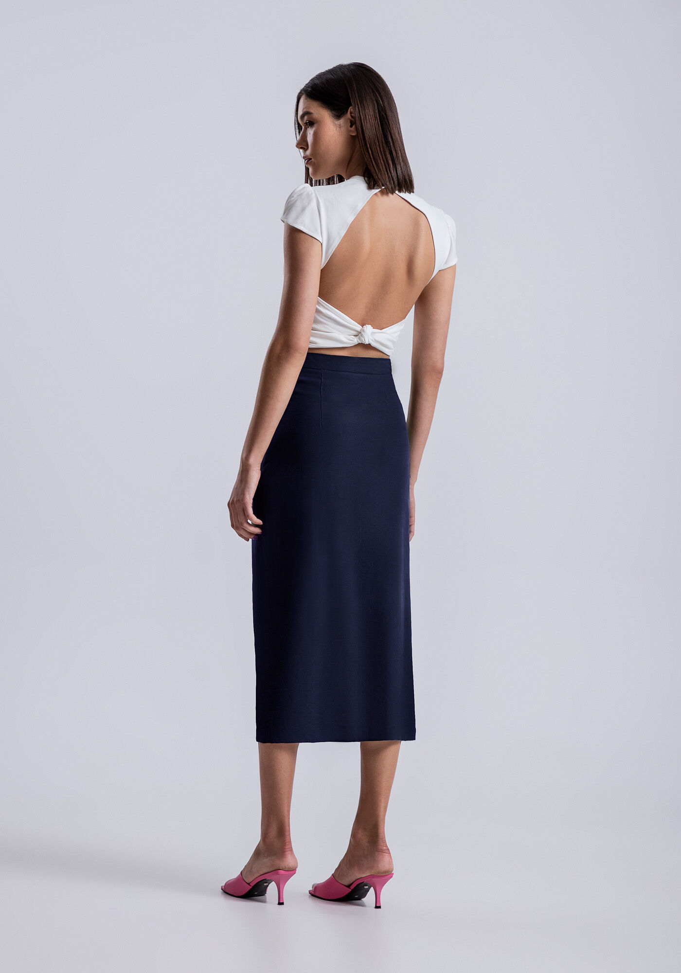 Saia midi shop justa cintura alta