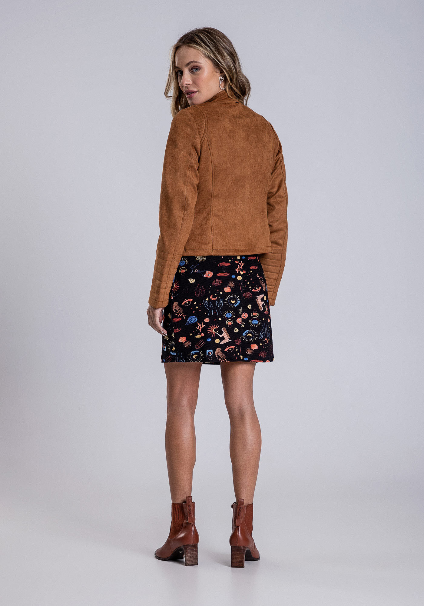 Jaqueta em Tecido com Z&iacute;per e Costuras, MARROM BISCUIT, large.