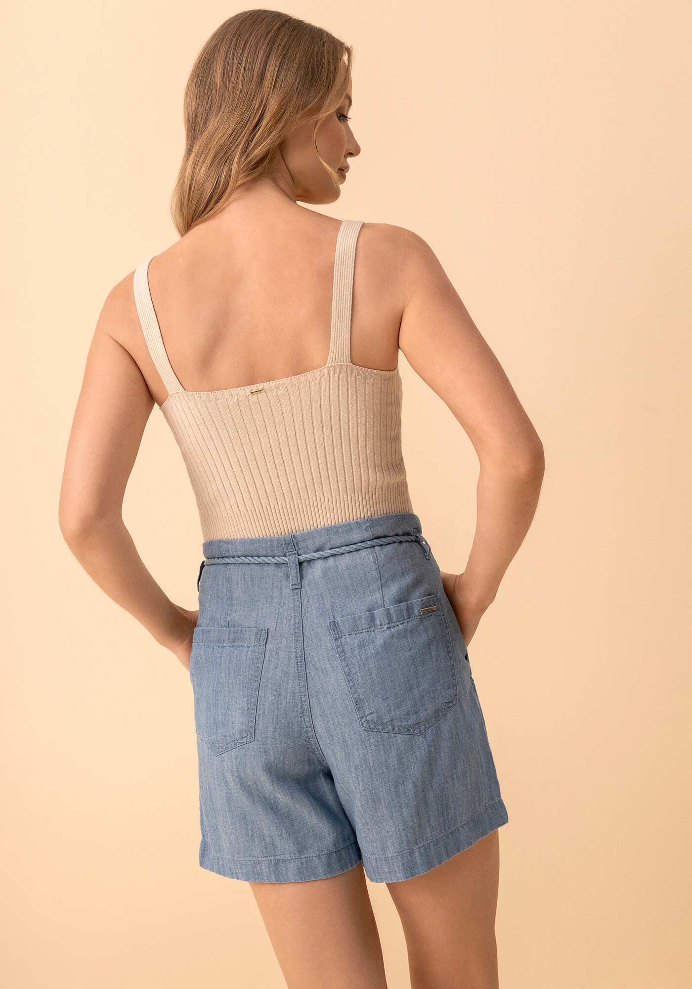 Shorts Em Jeans E Liocel Com Cintura Alta E Cinto, JEANS, large.