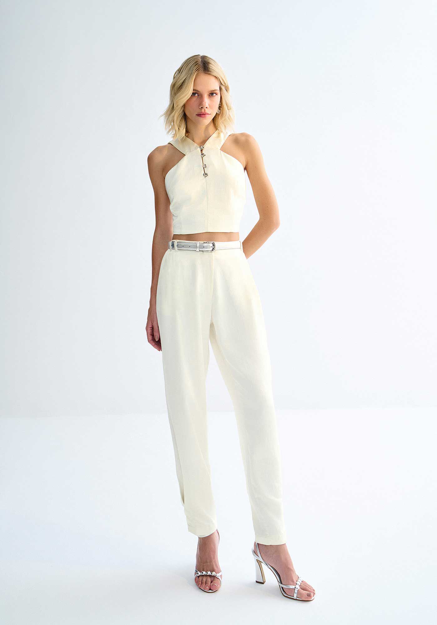 Cal&ccedil;a Slouchy Cintura Alta com Cinto Metalizado, , large.